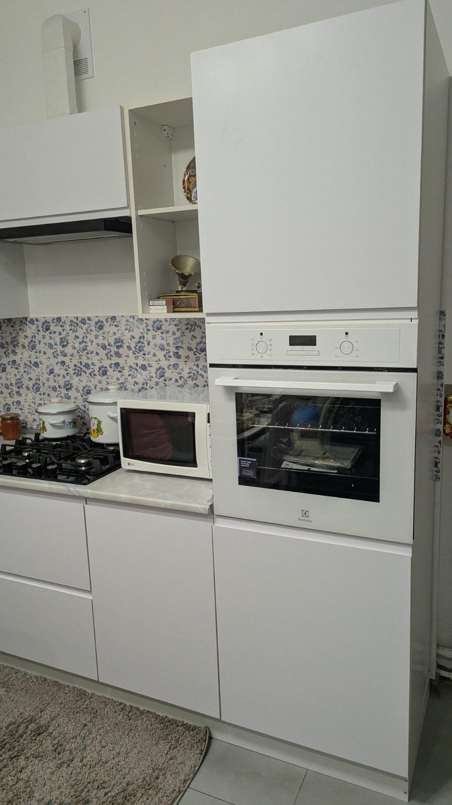 Духова шафа Electrolux EOF3H40BW у реальних умовах використання від покупця Інна.