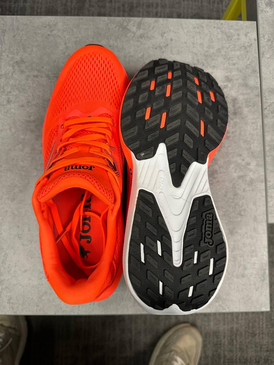 Кроссовки мужские Joma Hispals RHISPS2507 р.42,5 оранжевые в реальных условиях использования от покупателя Сергій.