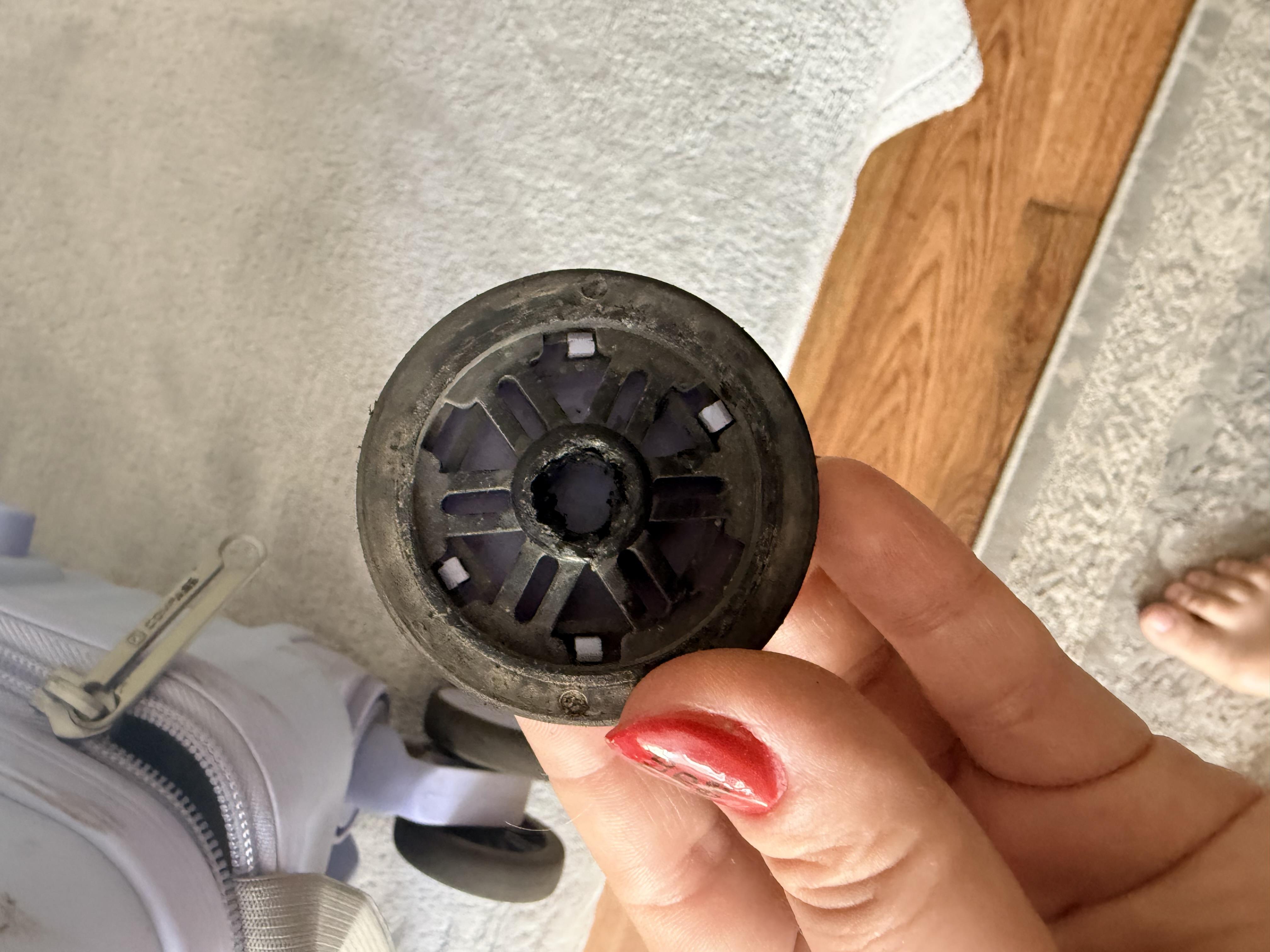 Валіза Compass MS-2691 62 л синій 45,5x25x67 см M у реальних умовах використання від користувача Альона.