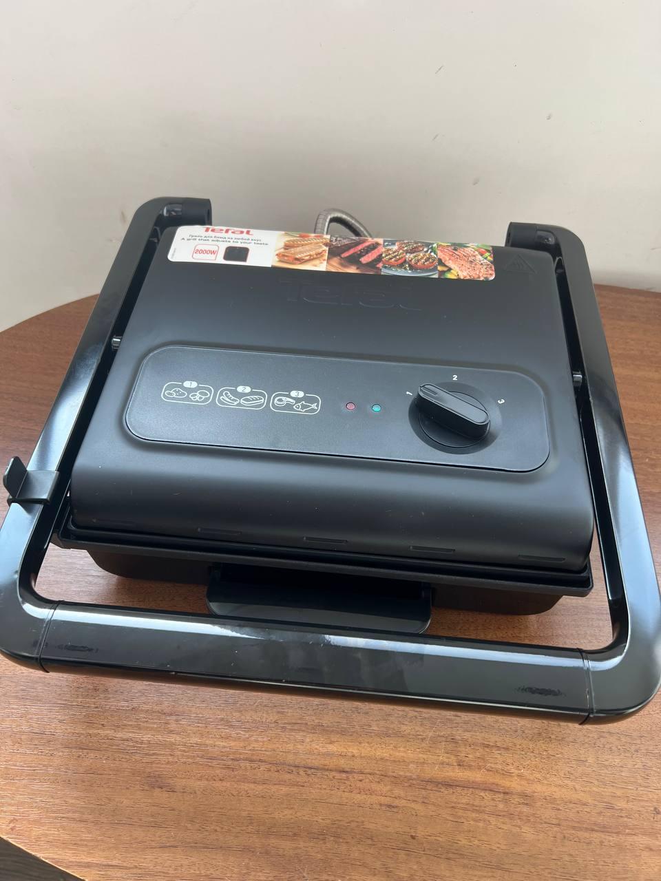 Гриль контактный Tefal PaniniGrill GC242832 в реальных условиях использования от пользователя Віолетта Мартинова.