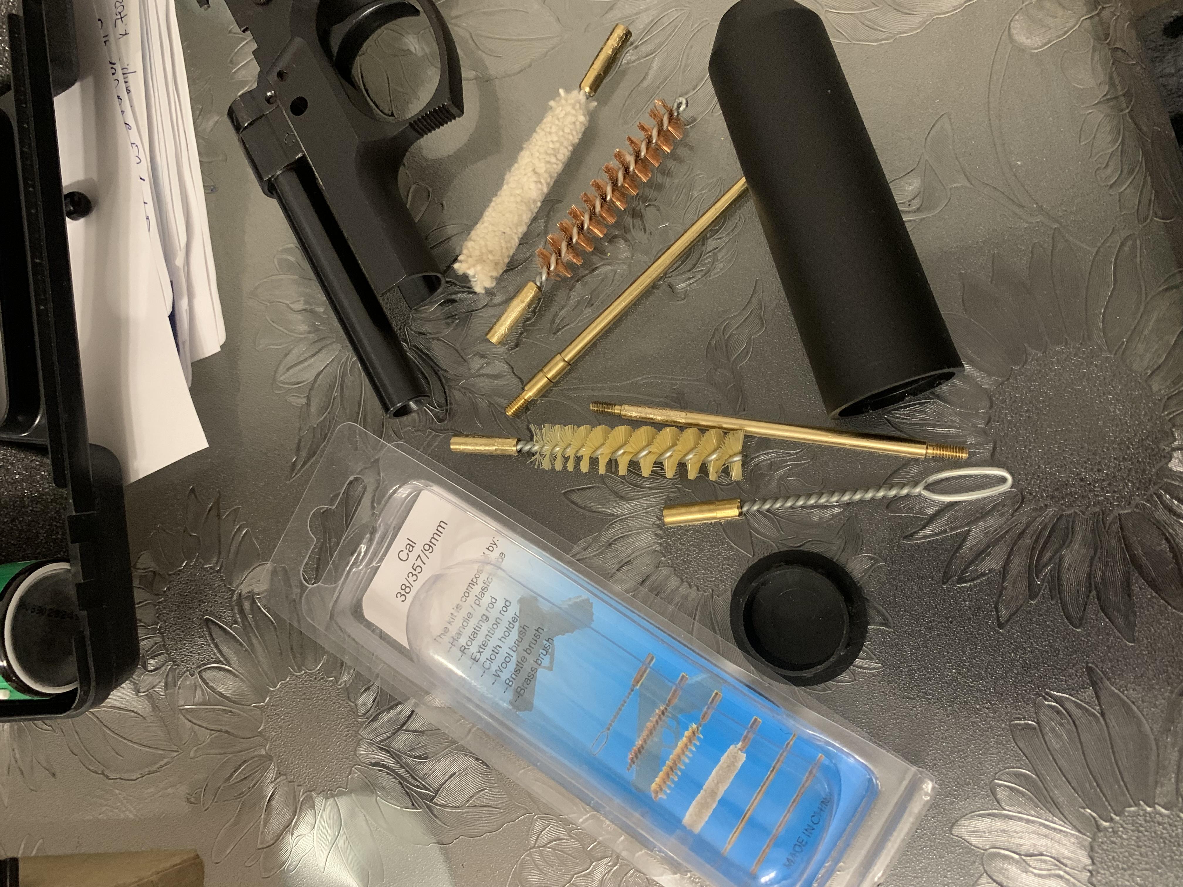 Фото: Набір для чищення ствола пістолета травмата калібру 9 мм (287731), надіслане покупцем Юрий Набір для чищення ствола пістолета травмата калібру 9 мм (287731) у реальних умовах використання від покупця Юрий.