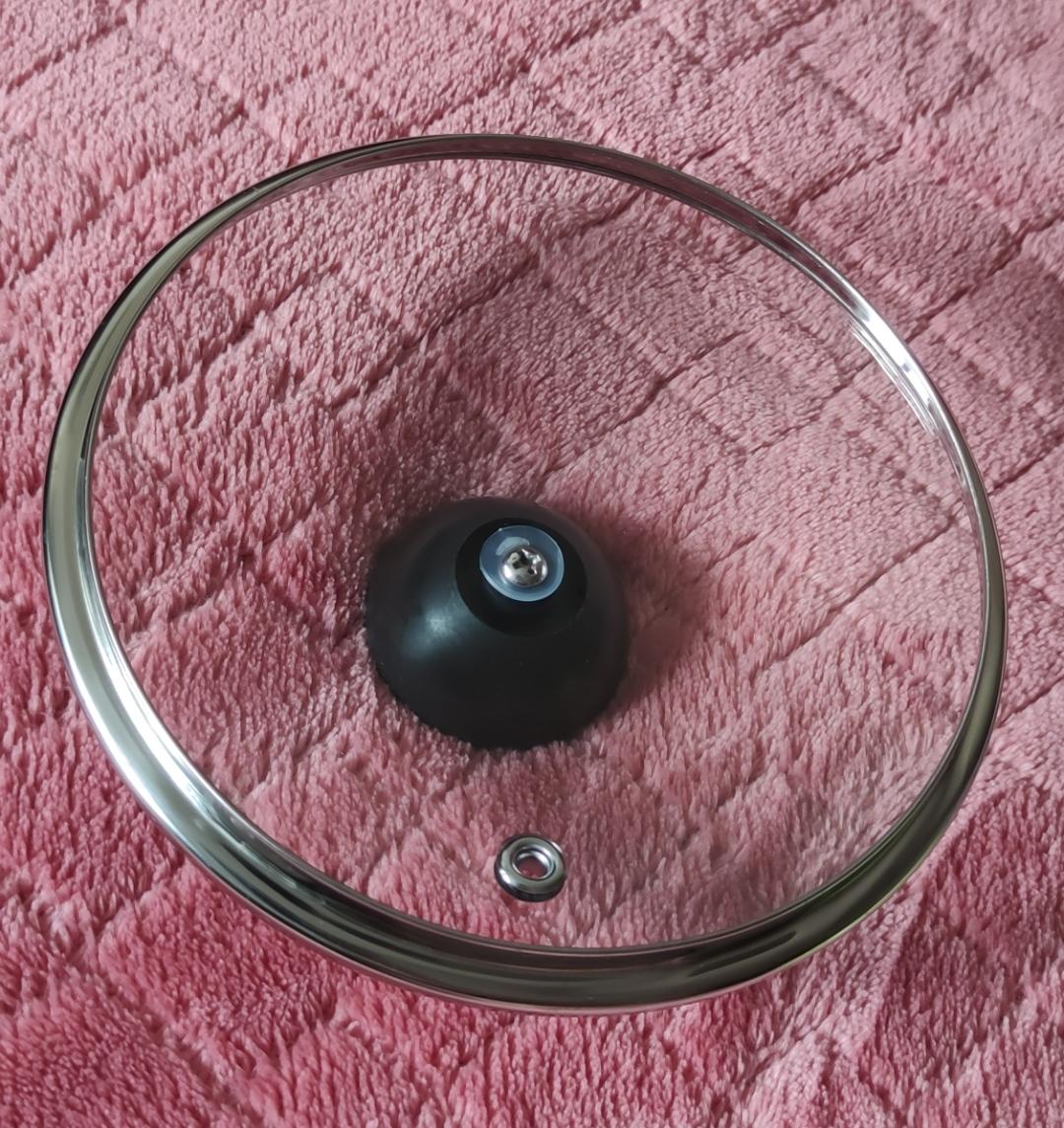 Крышка для сковородки A-Plus 20 см (20GL) в реальных условиях использования от пользователя Євгенія.