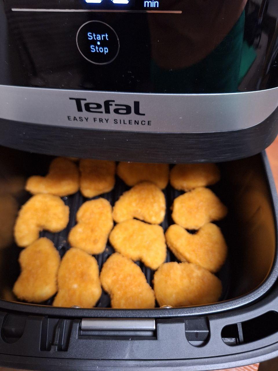 Мультипечь Tefal Easy Fry Silence EY5528E0 в реальных условиях использования от пользователя Ірина Хомич.