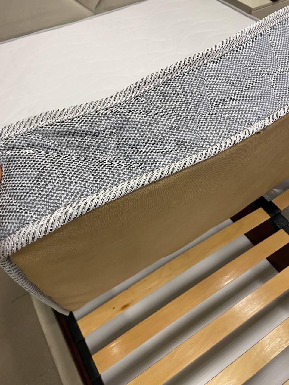 Фото: Матрас PURPLE Base Simple New 160x200 см (215082-160200), отправлено покупателем Каплун Василь Матрас PURPLE Base Simple New 160x200 см (215082-160200) в реальных условиях использования от покупателя Каплун Василь.