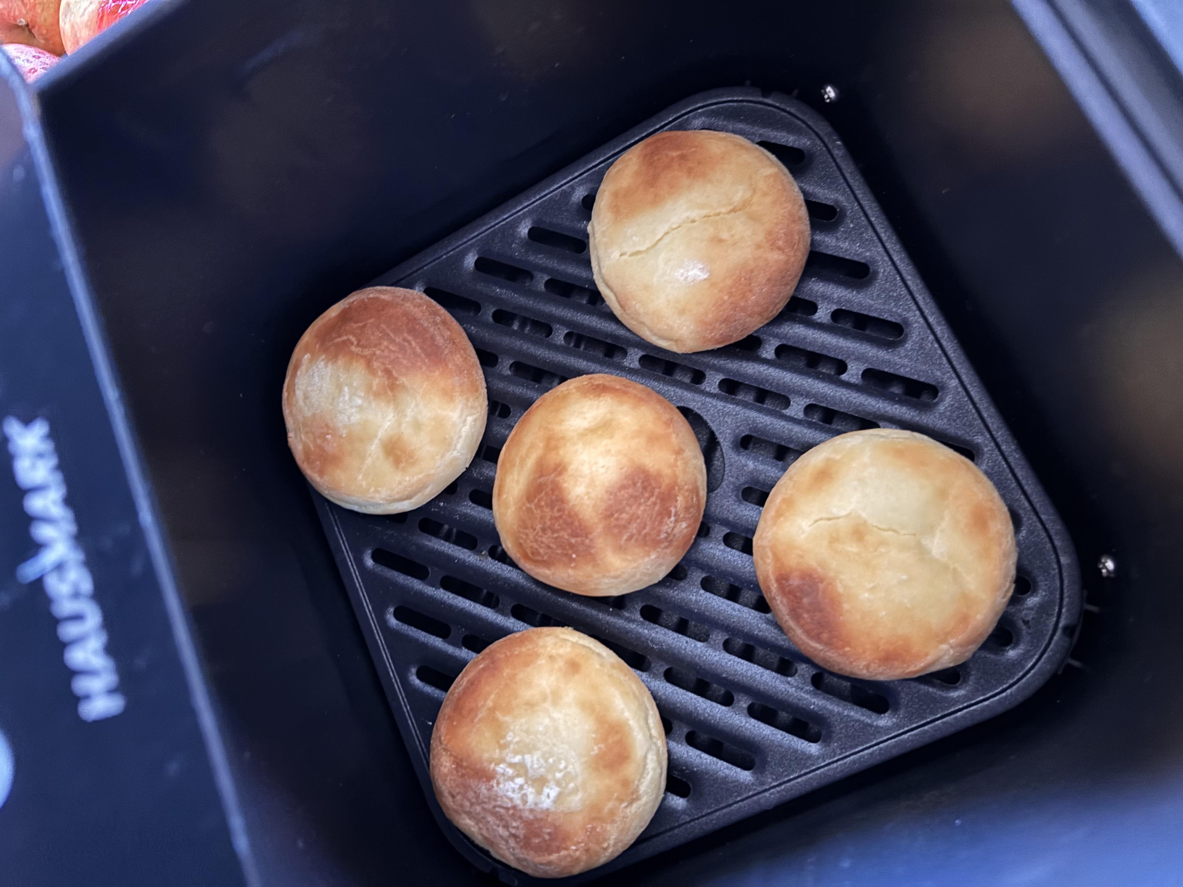 Фото: Фритюрница-мультипечь HausMark HAF-03ABd, отправлено покупателем Альона Фритюрница-мультипечь HausMark HAF-03ABd в реальных условиях использования от покупателя Альона.