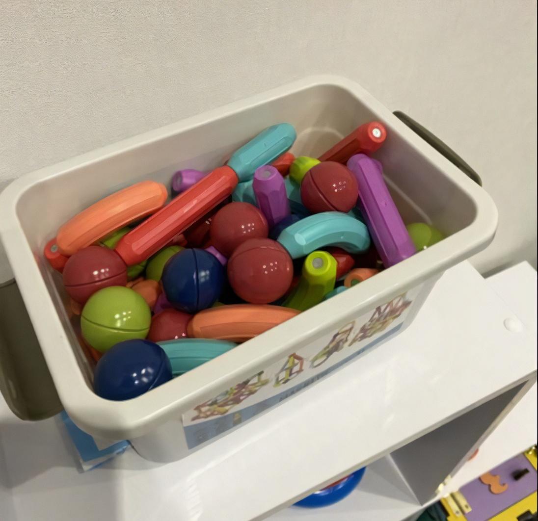 Конструктор 3D Magnetic Sticks детский магнитный из 42 цветных деталей (11187530) в реальных условиях использования от покупателя Поприч Христина.