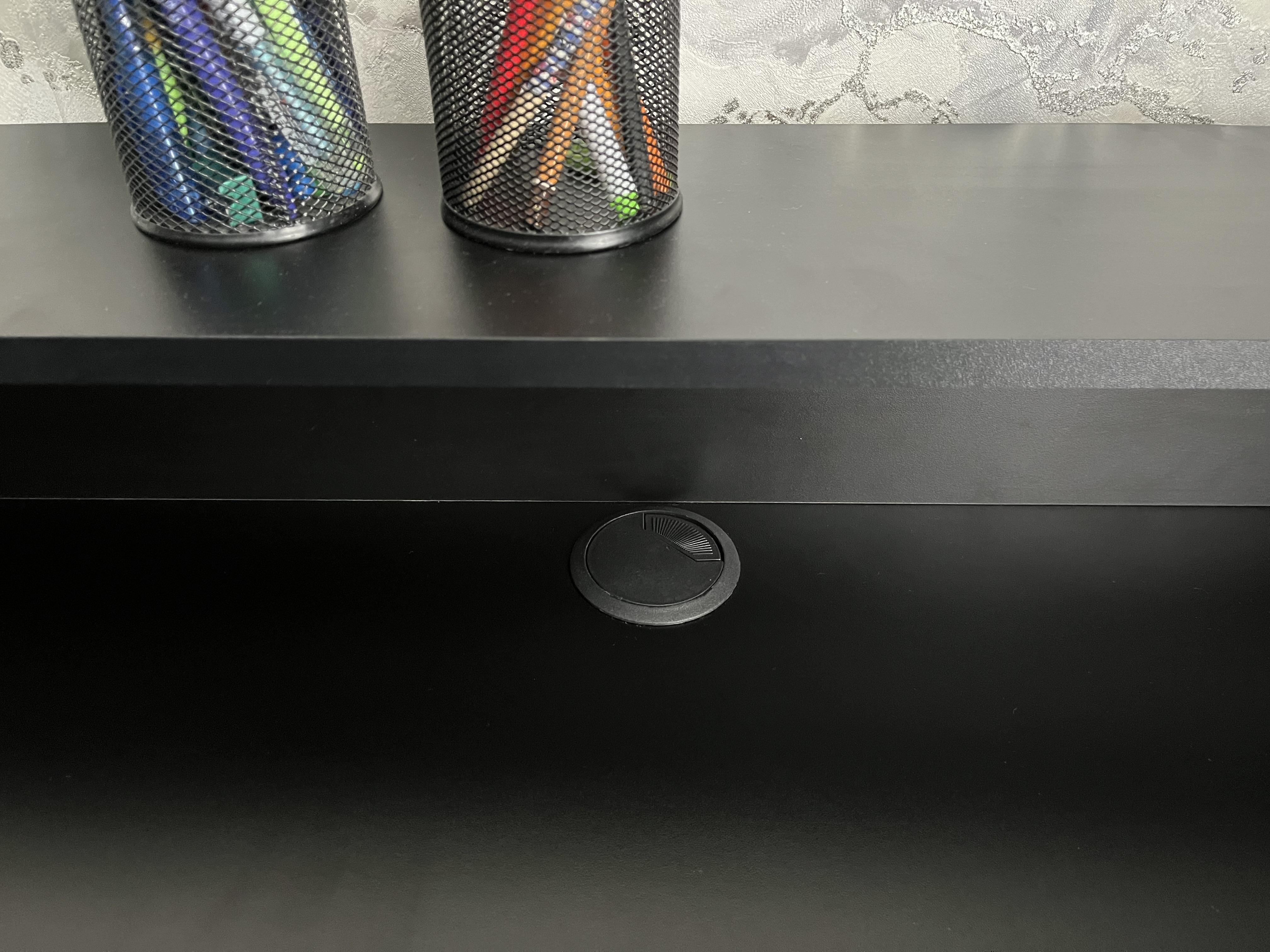 Компьютерный стол с LED подсветкой/шкафчиком и выдвижным ящиком (MS313) в реальных условиях использования от пользователя Наталія.