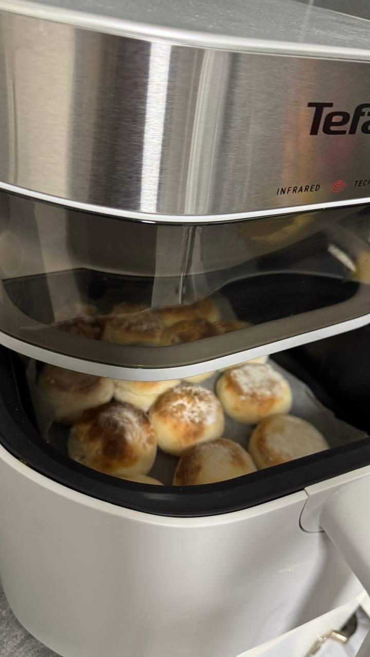 Фото: Мультипечь Tefal Easy Fry Infrared EY831GE0, отправлено пользователем Мирося Дорош Мультипечь Tefal Easy Fry Infrared EY831GE0 в реальных условиях использования от пользователя Мирося Дорош.