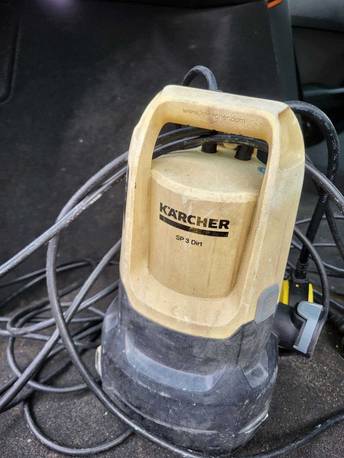 Насос дренажний Karcher SP 3 Dirt 1.645-502.0 у реальних умовах використання від користувача Олег.
