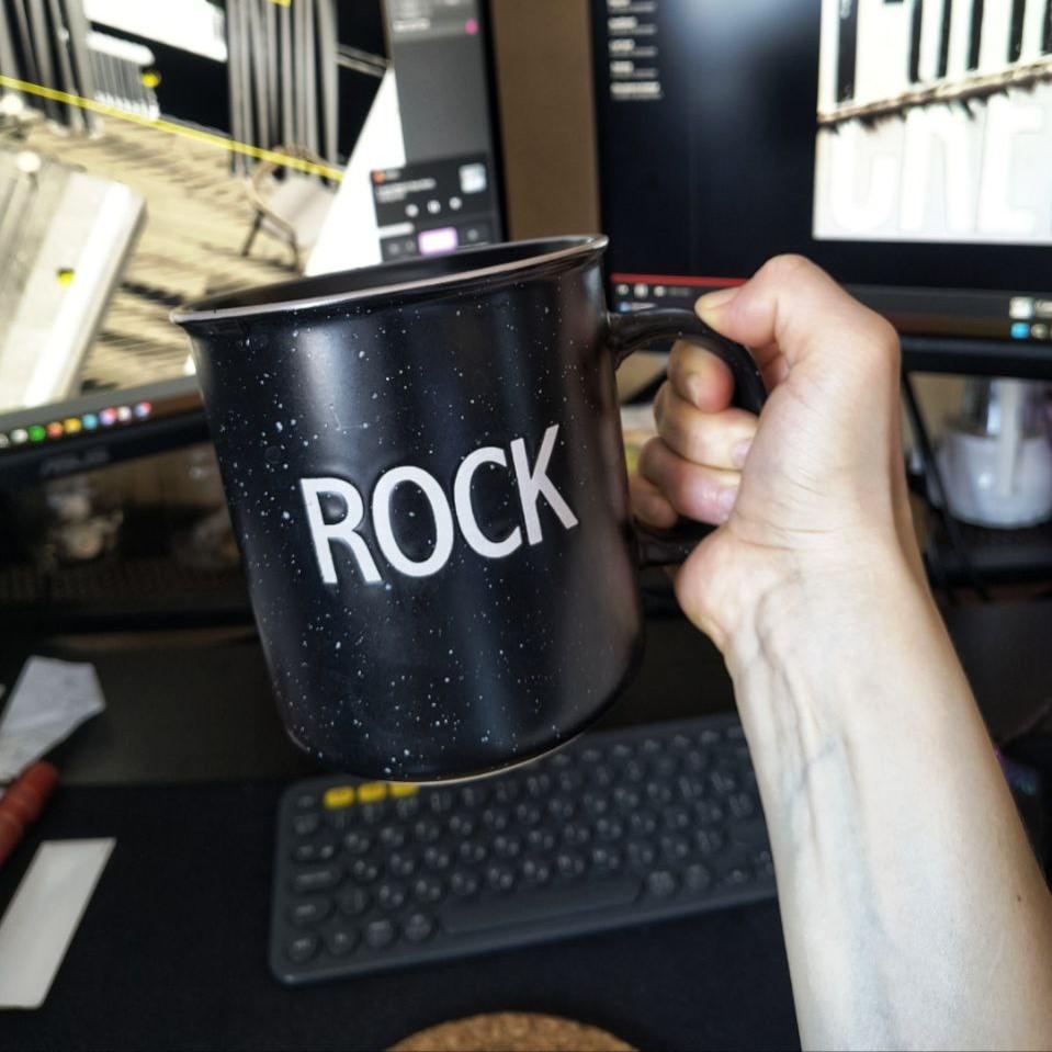 Чашка Bella Vita Rock 650 мл черная в реальных условиях использования от покупателя Христина.