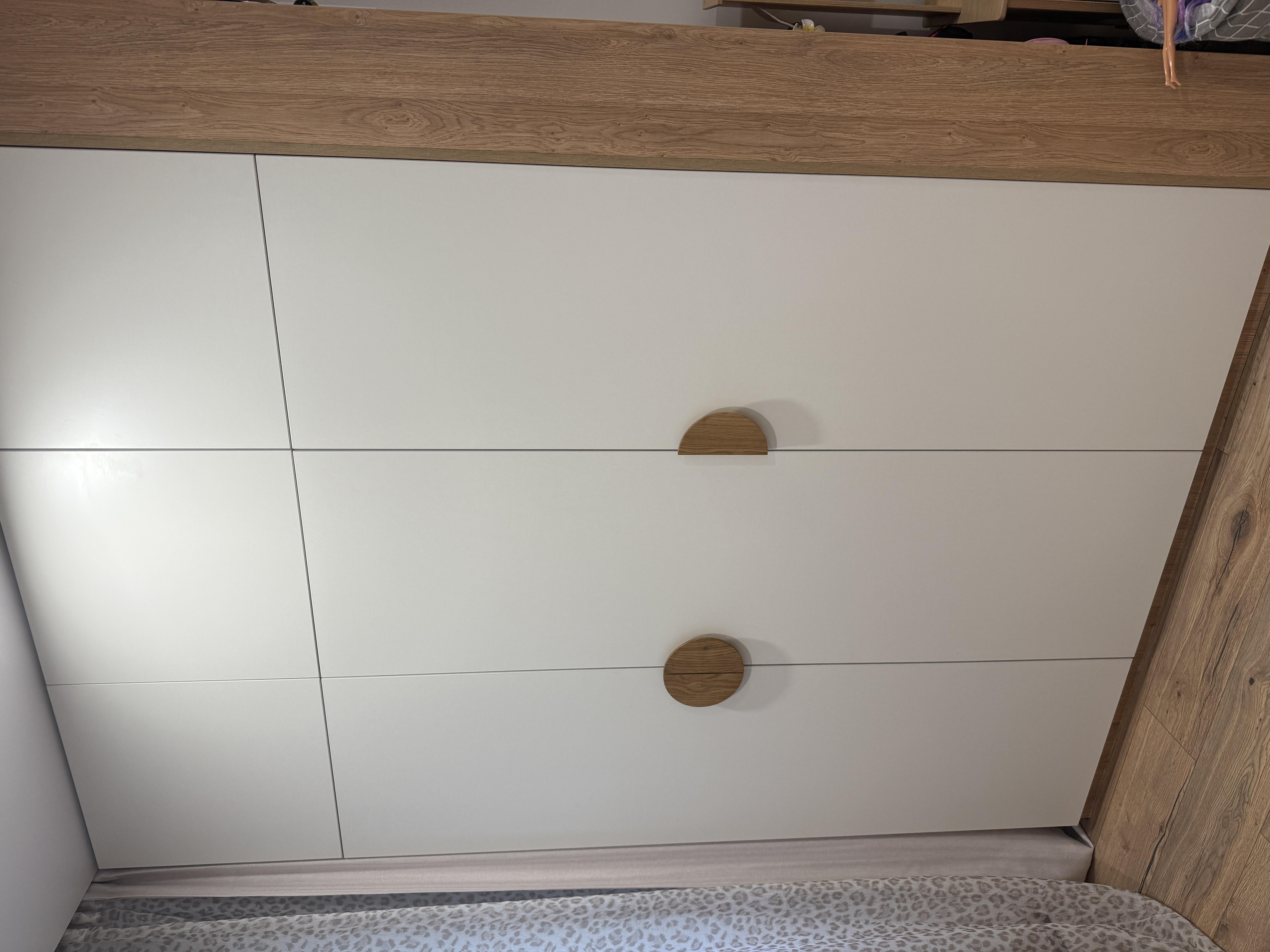 Мебельная ручка деревянная Duet 180 мм в реальных условиях использования от покупателя Катерина.