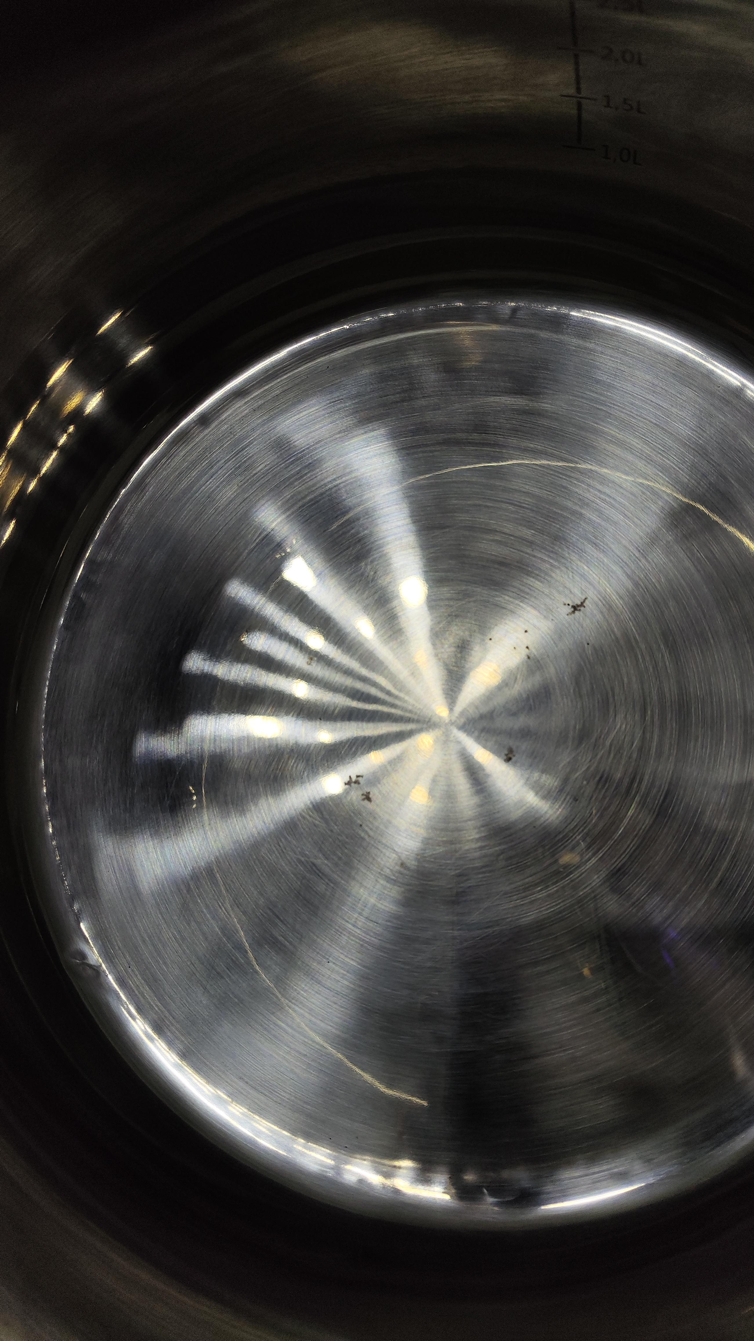 Кастрюля Krauff 4.5 л 26-238-076 в реальных условиях использования от пользователя Мар'яна.