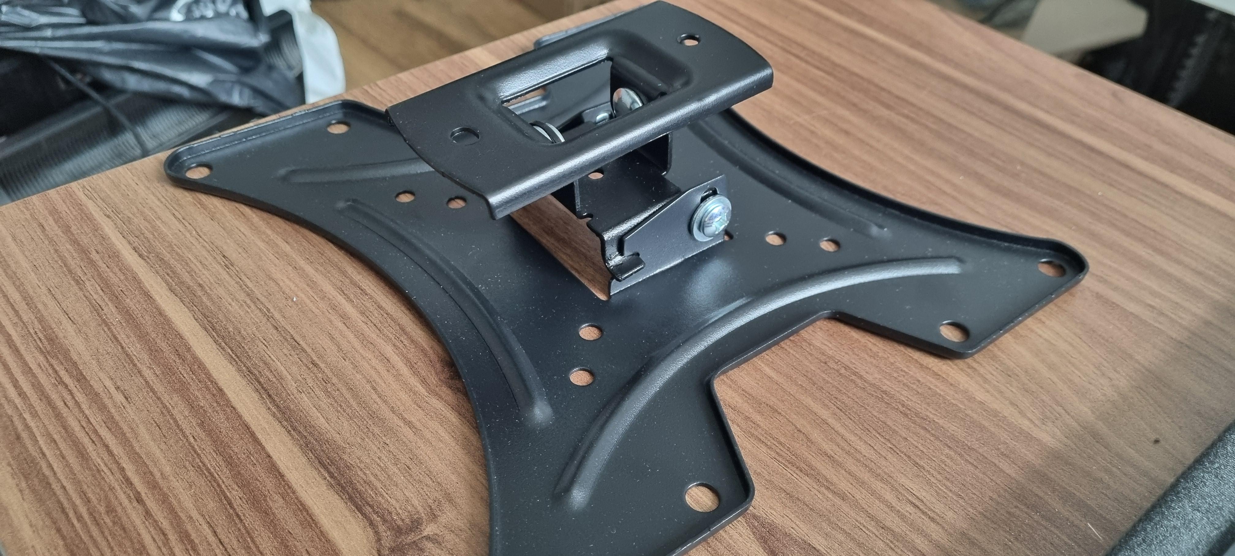 Крепление для телевизора Expert IMPEX20S3 поворотно-наклонные 13"-42" черный в реальных условиях использования от покупателя Дмитро.