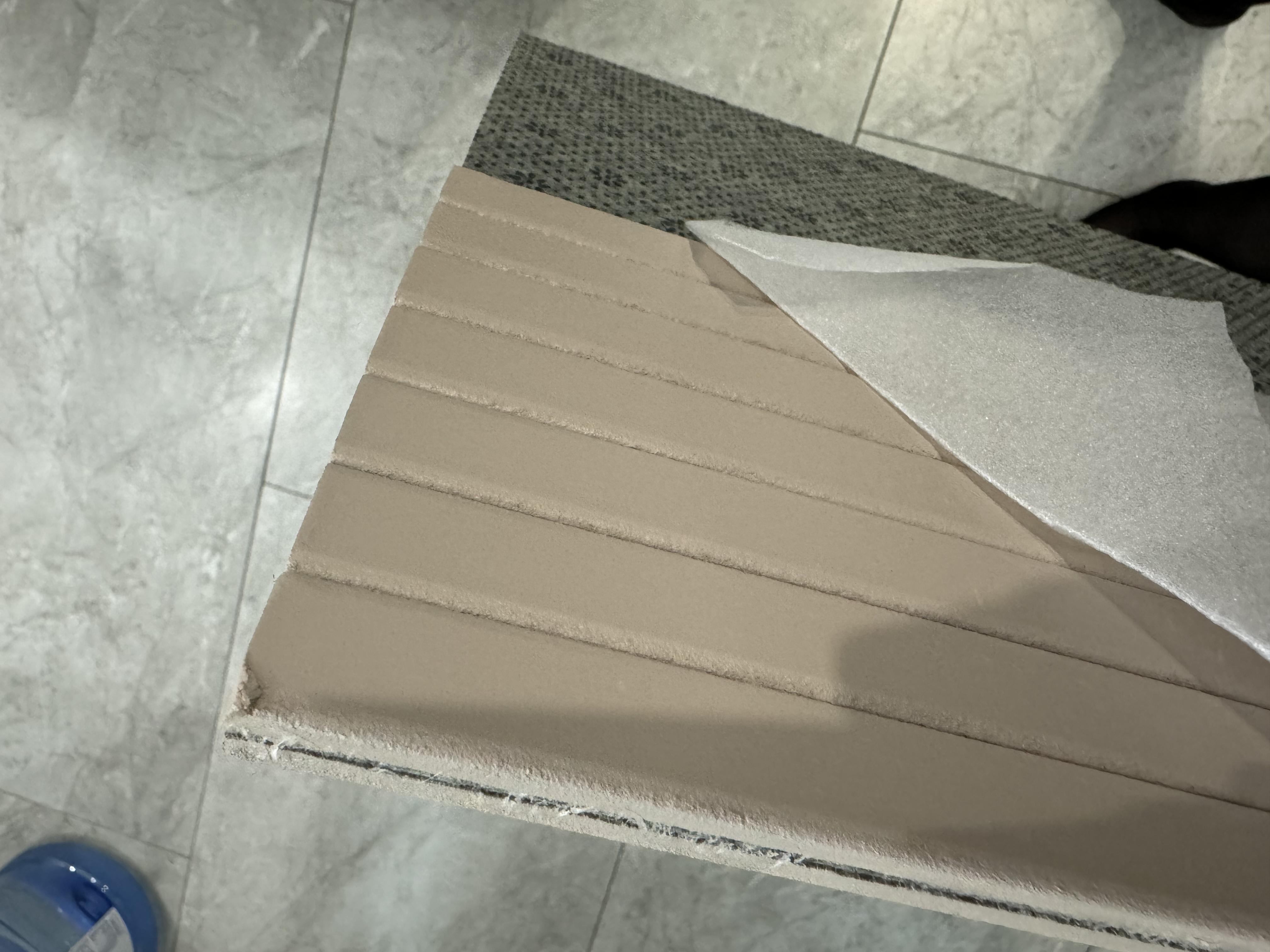 Подлокотник на диван эластичный бамбуковый для защиты мебели 42х33х0,55 см Моко в реальных условиях использования от покупателя Анна.