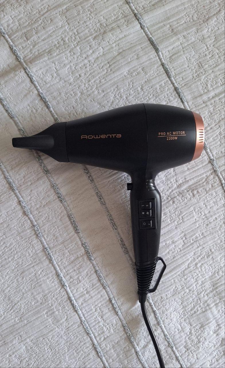 Фен Rowenta COMPACT PRO+ CV6930F0 у реальних умовах використання від користувача Віта Дзюбенко.