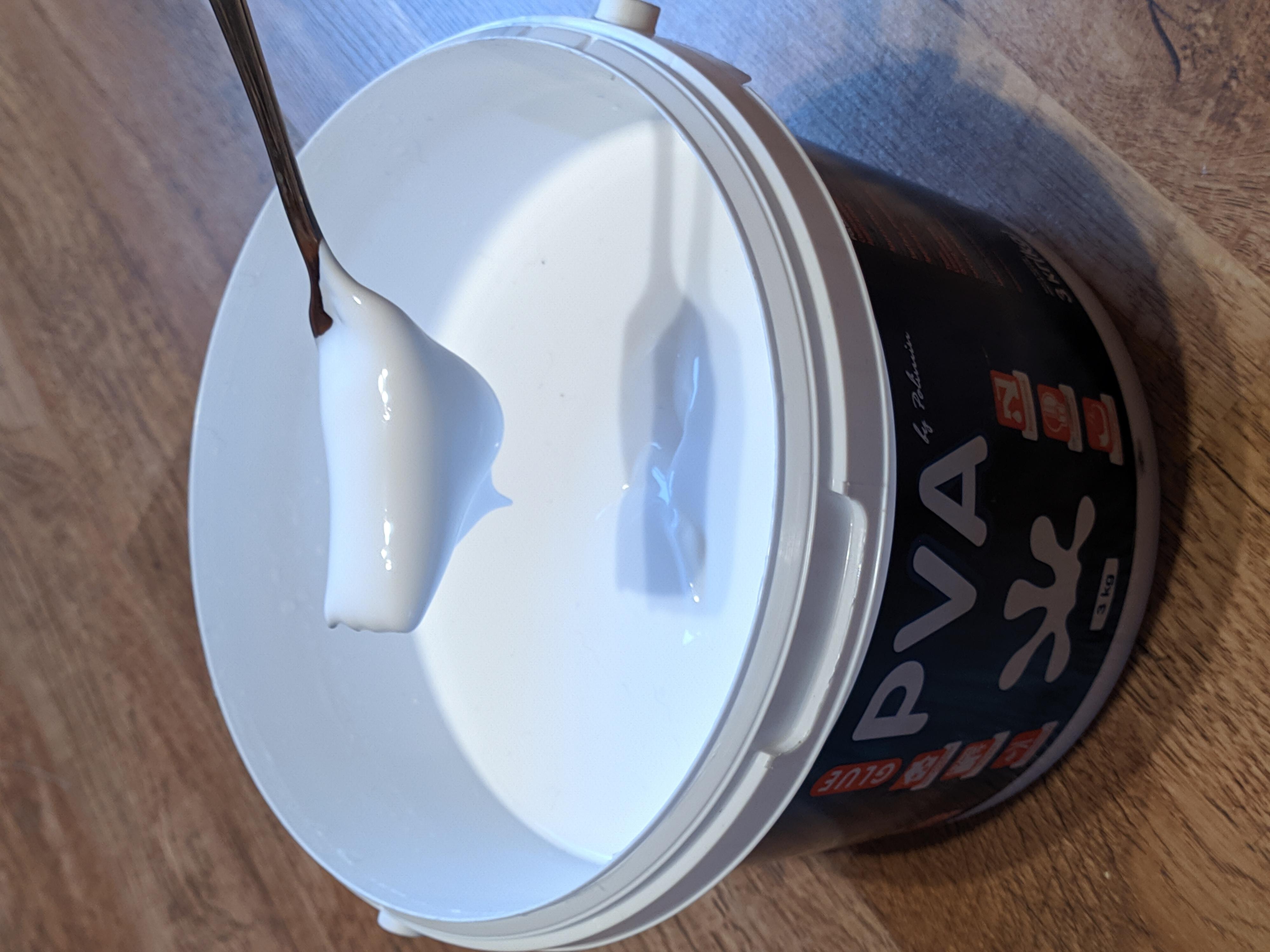 Клей ПВА Polimin модифицированный поливинилацетатный 3 кг в реальных условиях использования от покупателя Сигізмунд.