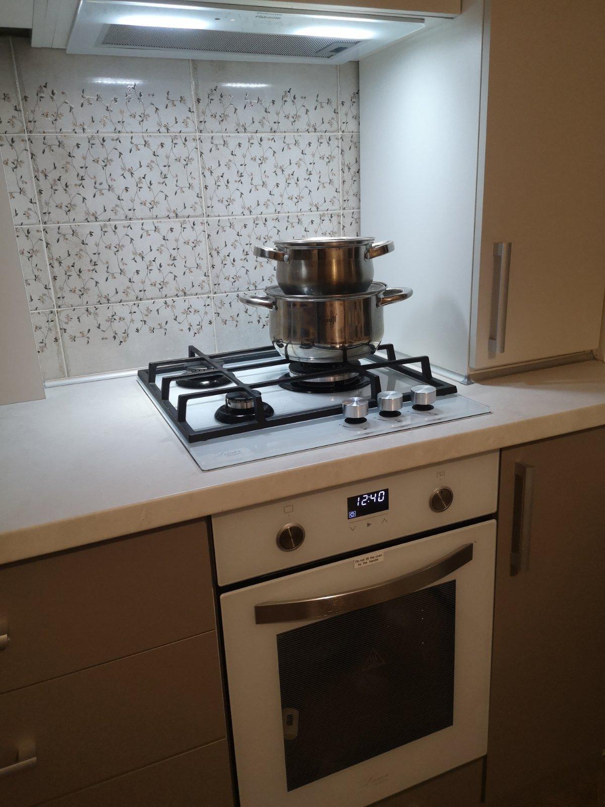 Фото: Духовой шкаф электрический Luxor HB 4510 WH Blütenweiß 9 программ (4545), отправлено пользователем Уляна Ковтова Духовой шкаф электрический Luxor HB 4510 WH Blütenweiß 9 программ (4545) в реальных условиях использования от пользователя Уляна Ковтова.