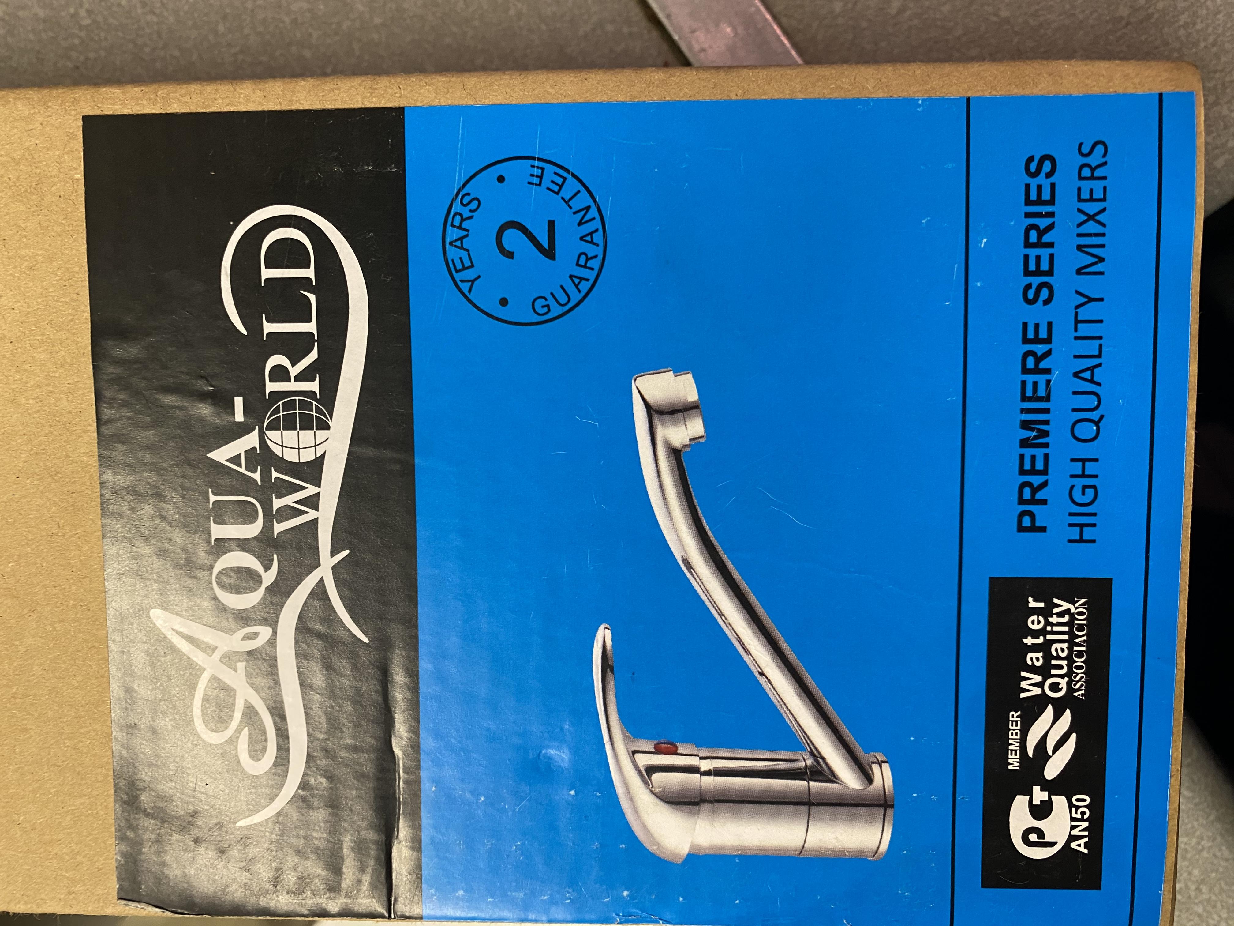 Змішувач для умивальника Aqua-World PREMIERE на борт раковини 15 см Хром (СМ35П.18) у реальних умовах використання від покупця Микола.