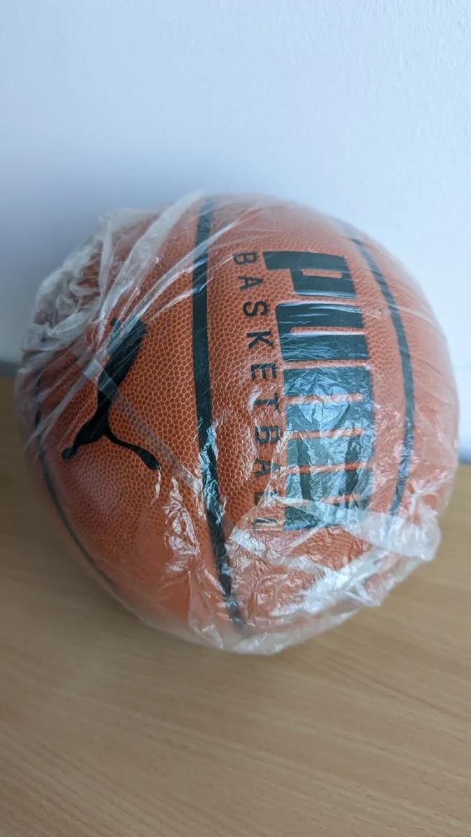 Баскетбольний м'яч Puma Basketball Top 08355701 р. 7 коричневий у реальних умовах використання від покупця Руфат.