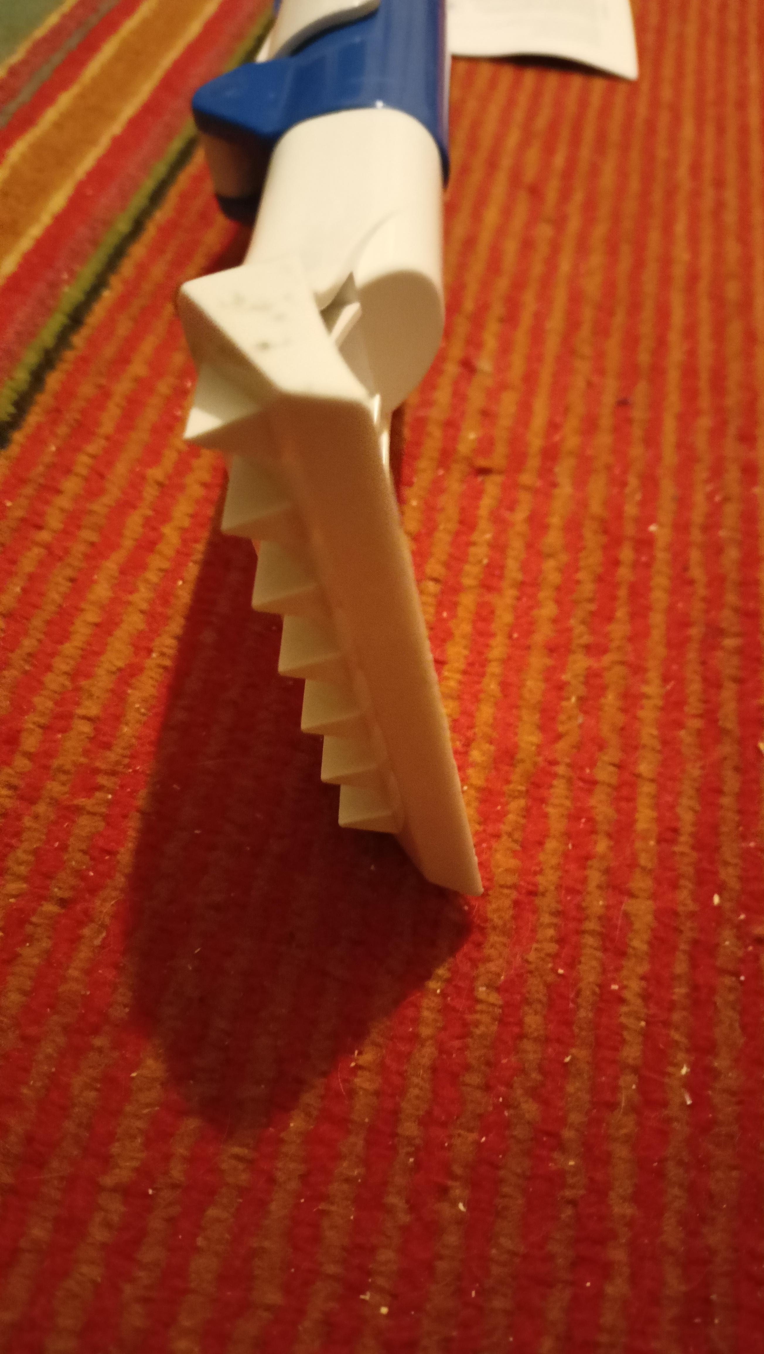 Щетка со скребком Alpen Robust Telescope в реальных условиях использования от покупателя Андрій.