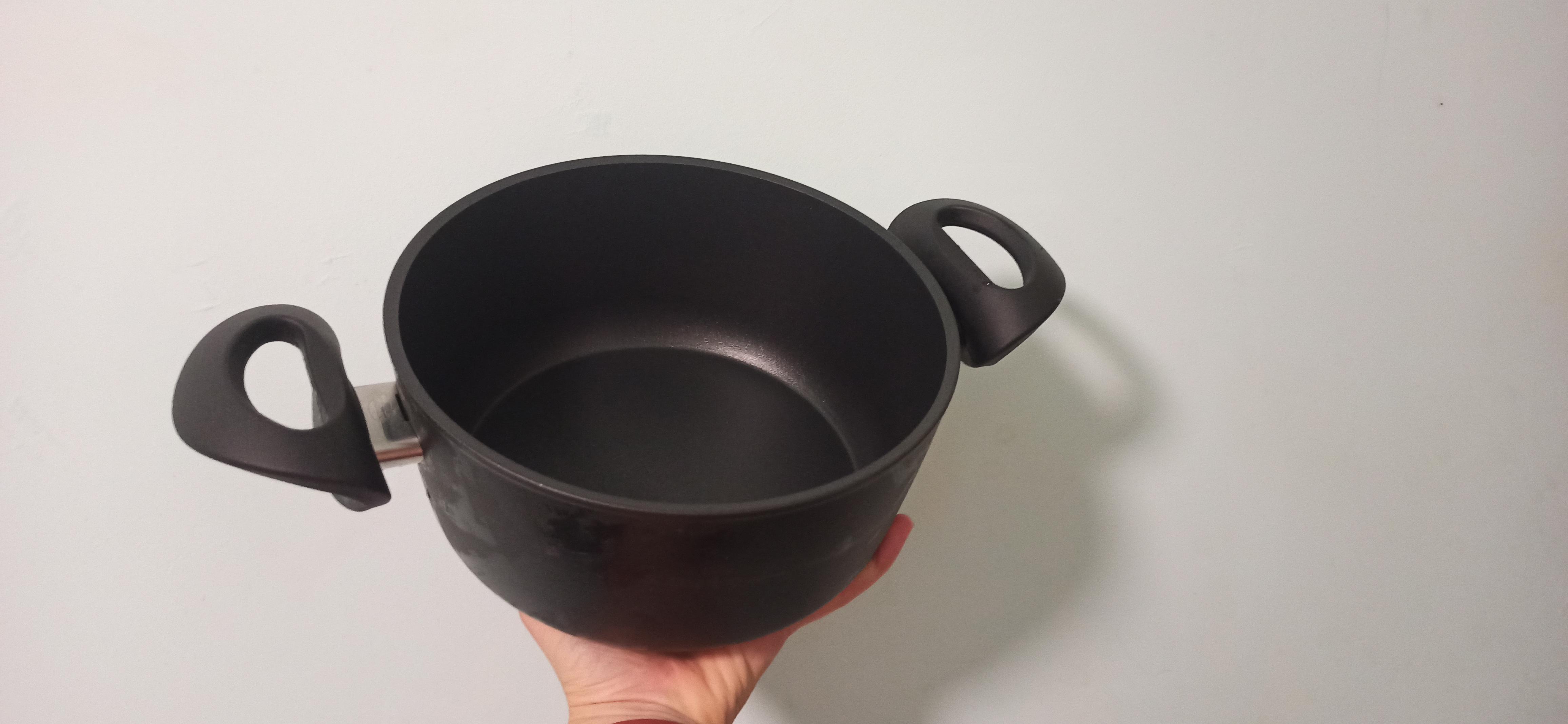 Фото: Каструля Ballarini Positano 24 см (1000616), надіслане користувачем Татьяна Каструля Ballarini Positano 24 см (1000616) у реальних умовах використання від користувача Татьяна.