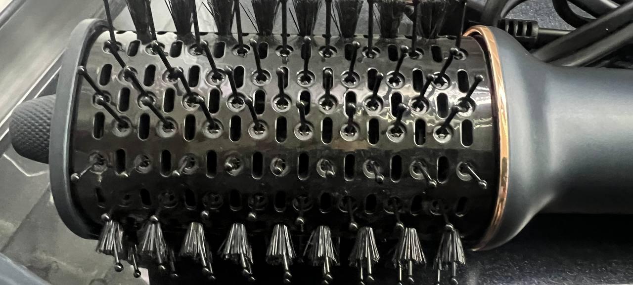 Мультистайлер Rowenta UB9720E0 в реальных условиях использования от пользователя Олена Максюта.