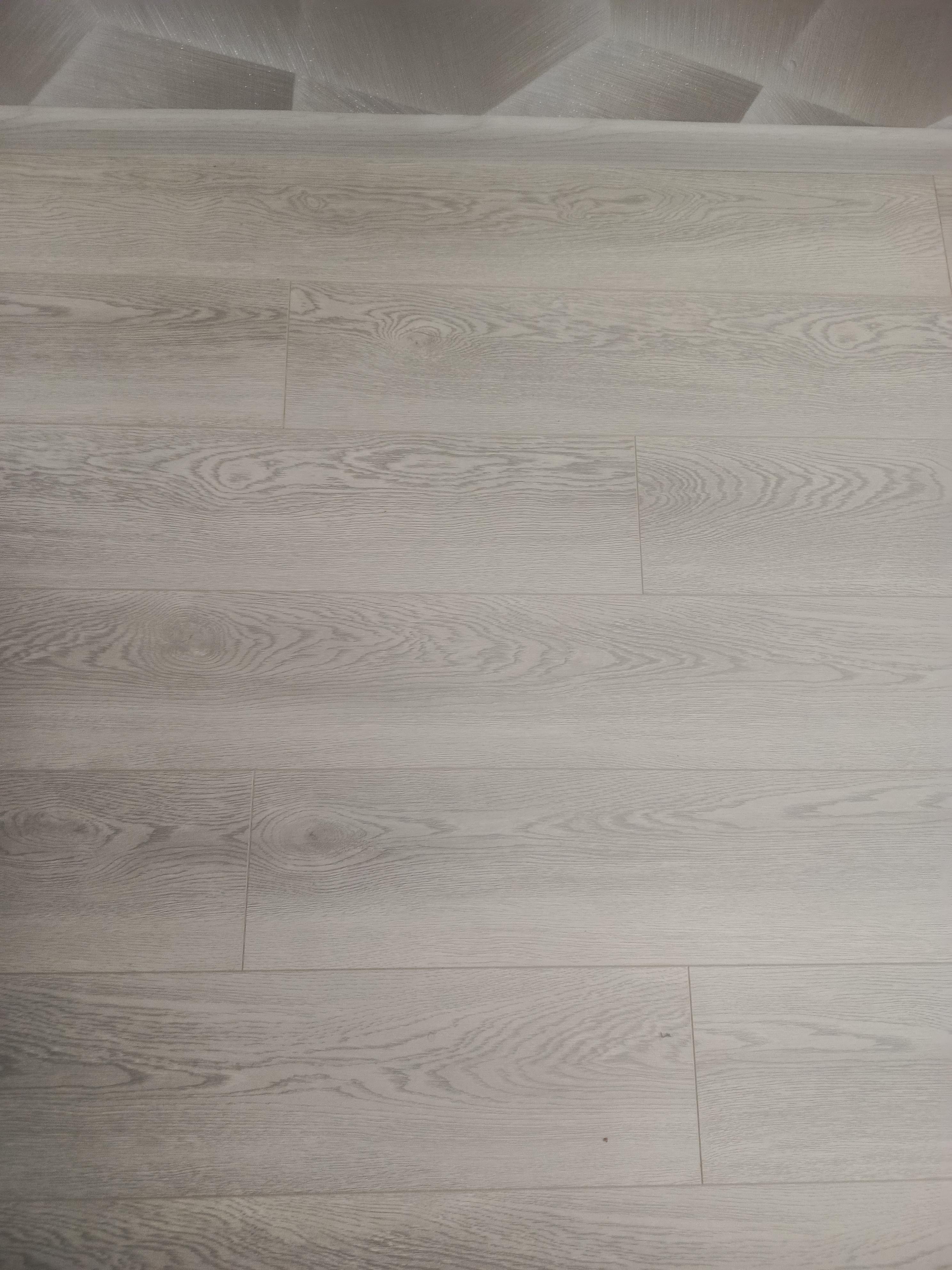 Ламінат Peli Parquet Anatolia 4V white 33/АС5 8 мм (AN901) у реальних умовах використання від користувача Марина.
