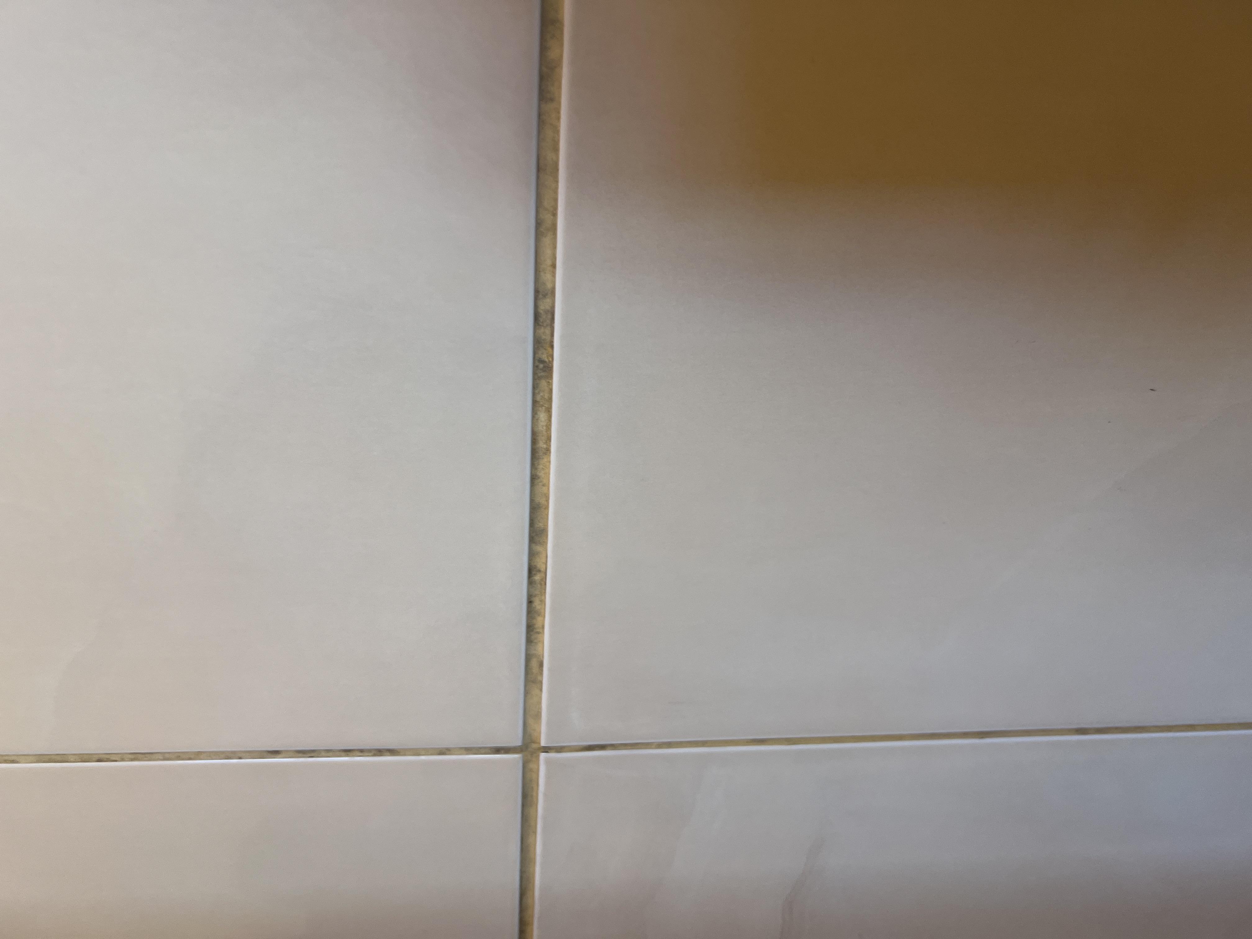 Средство HG для удаления грибка и плесени 0,5 л в реальных условиях использования от покупателя Инна.