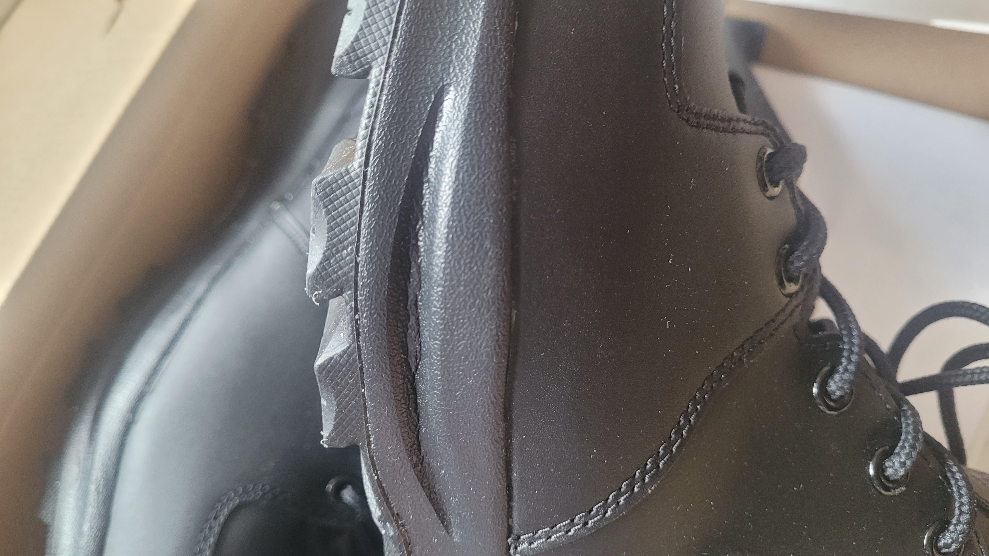 Ботинки Nike MANOA LEATHER 454350-003 р.42,5 черный в реальных условиях использования от пользователя Антон.