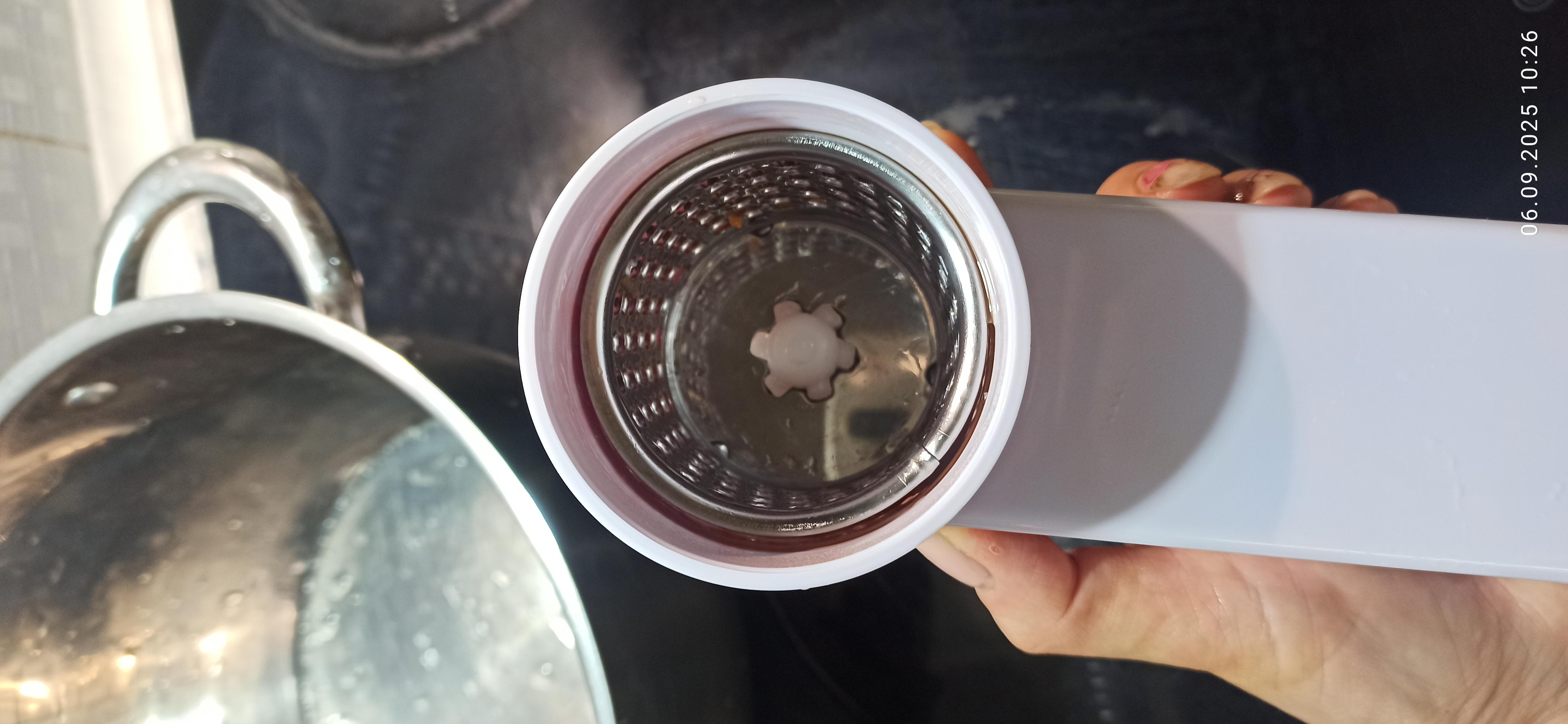 Мясорубка Domotec MS-2027 Grey (27918555) в реальных условиях использования от покупателя Євгенія.