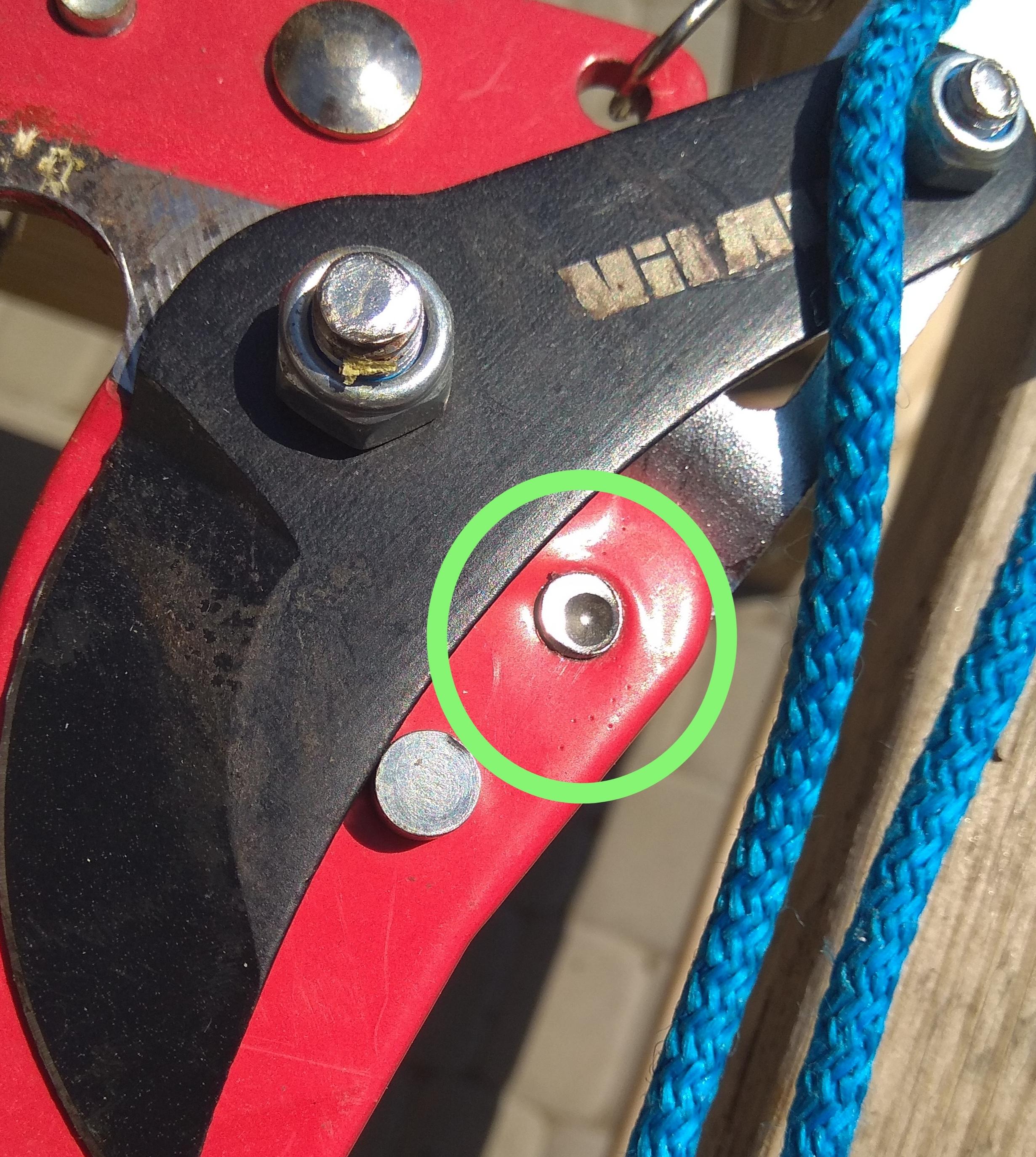 Высоторез Vitals TP-300-01 в реальных условиях использования от пользователя Сергій.