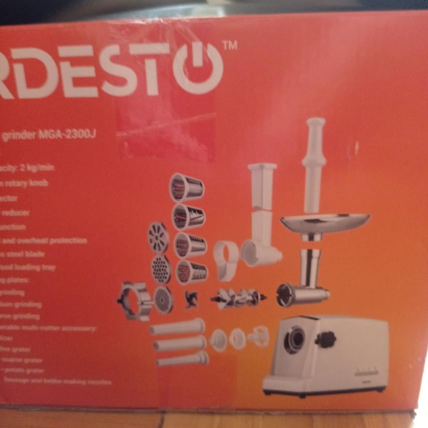 Мясорубка Ardesto MGA-2300J в реальных условиях использования от покупателя Олег.