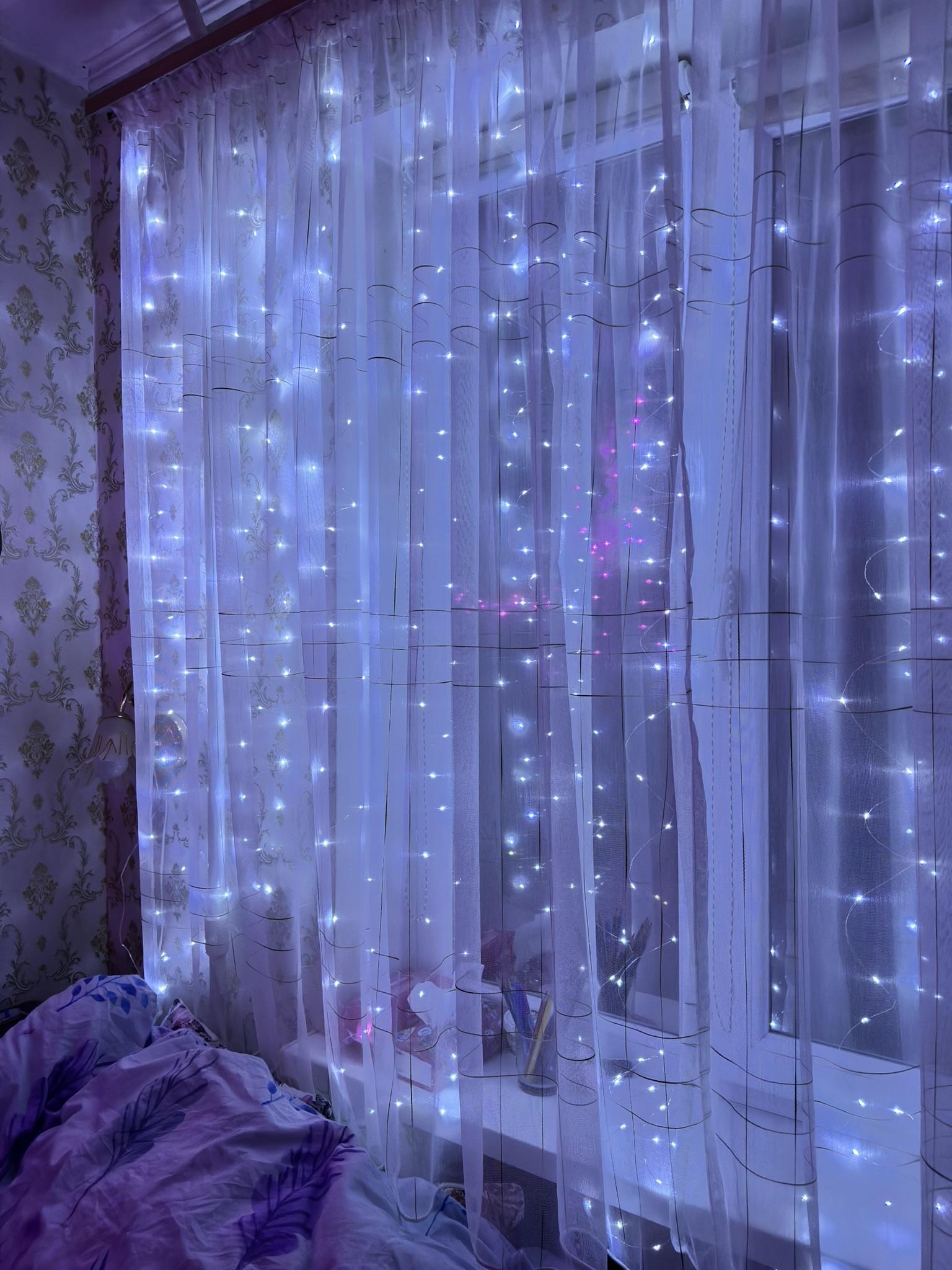 Фото: Гірлянда штора USB 10 гачків 8 режимів 300 Led 3х3 м, надіслане покупцем Крістіна Гірлянда штора USB 10 гачків 8 режимів 300 Led 3х3 м у реальних умовах використання від покупця Крістіна.