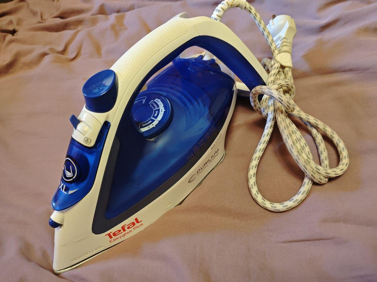 Утюг Tefal Easygliss Plus FV5715Е0 в реальных условиях использования от пользователя Галина Мороз.