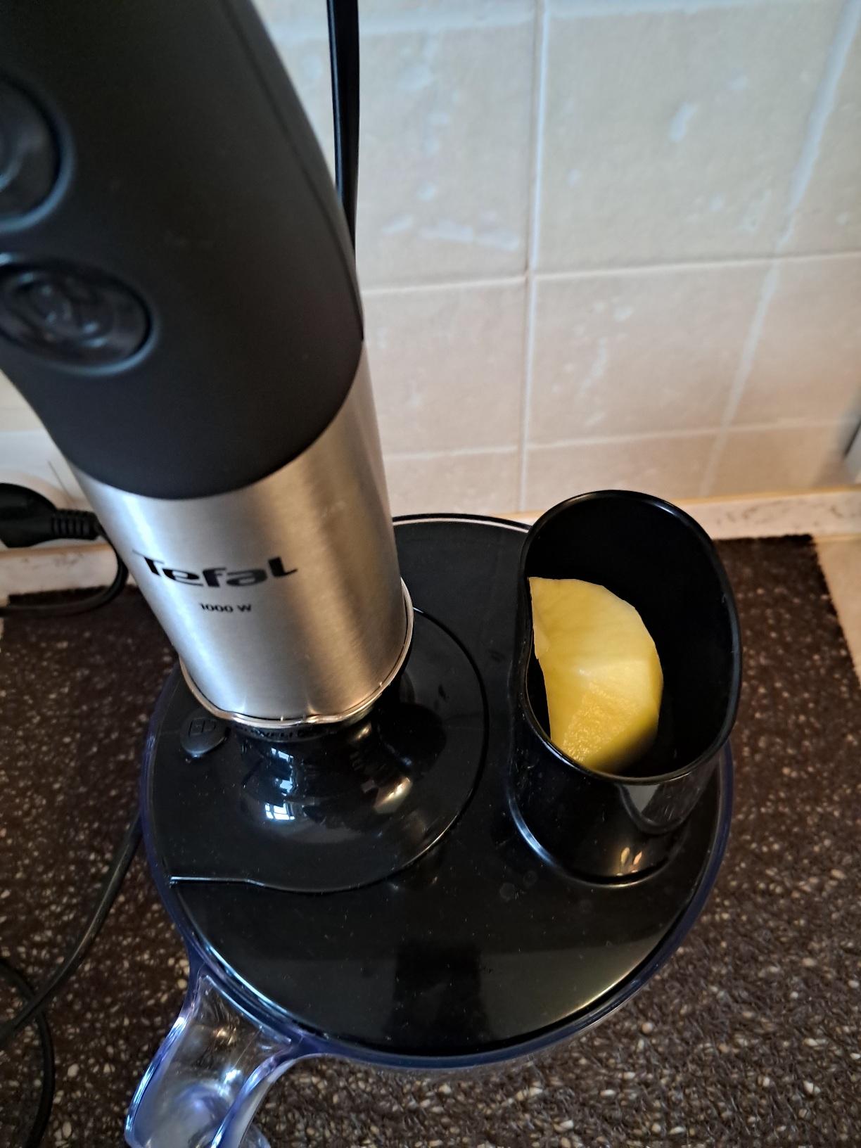 Блендер заглибний Tefal HB67G830 у реальних умовах використання від користувача Люда Сташенко.