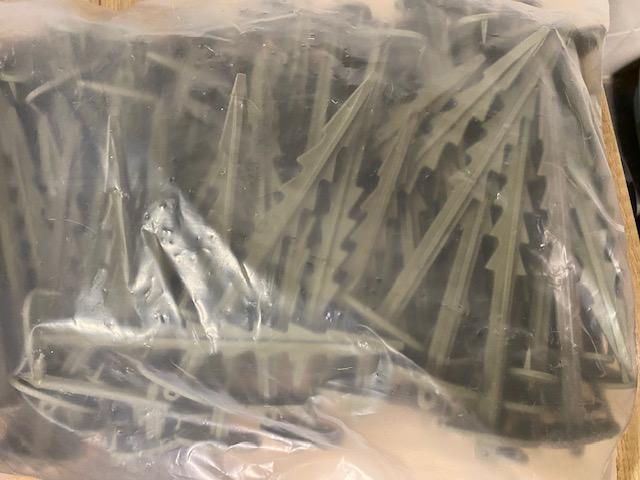 Колышек для крепления агроволокна 100 шт. в реальных условиях использования от покупателя Олена Коваль.