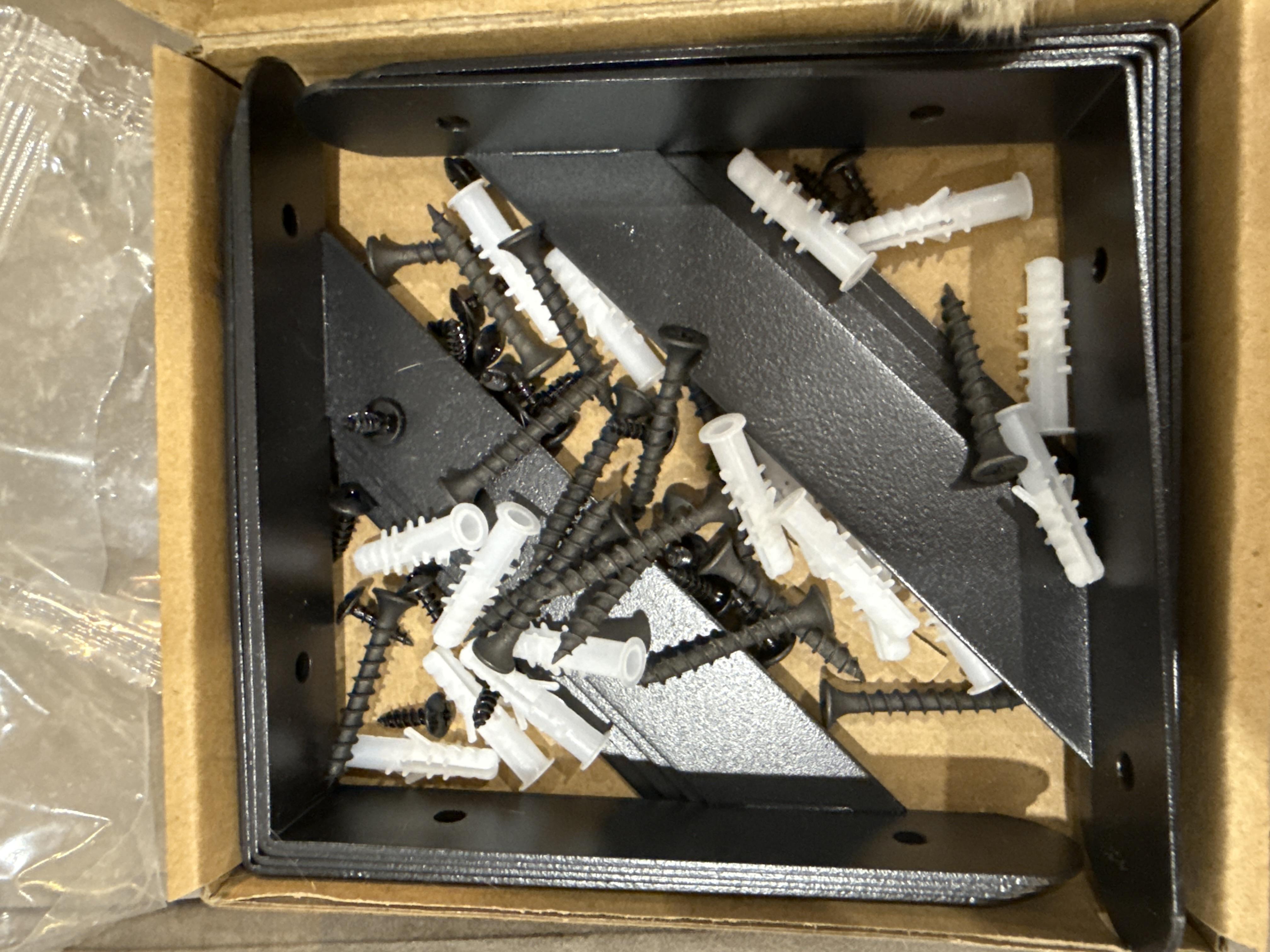 Фото: Набор полок настенных Лофт для кухни/ванны/спальни 4 шт. (4-AMFS04), отправлено покупателем Богдан Набор полок настенных Лофт для кухни/ванны/спальни 4 шт. (4-AMFS04) в реальных условиях использования от покупателя Богдан.