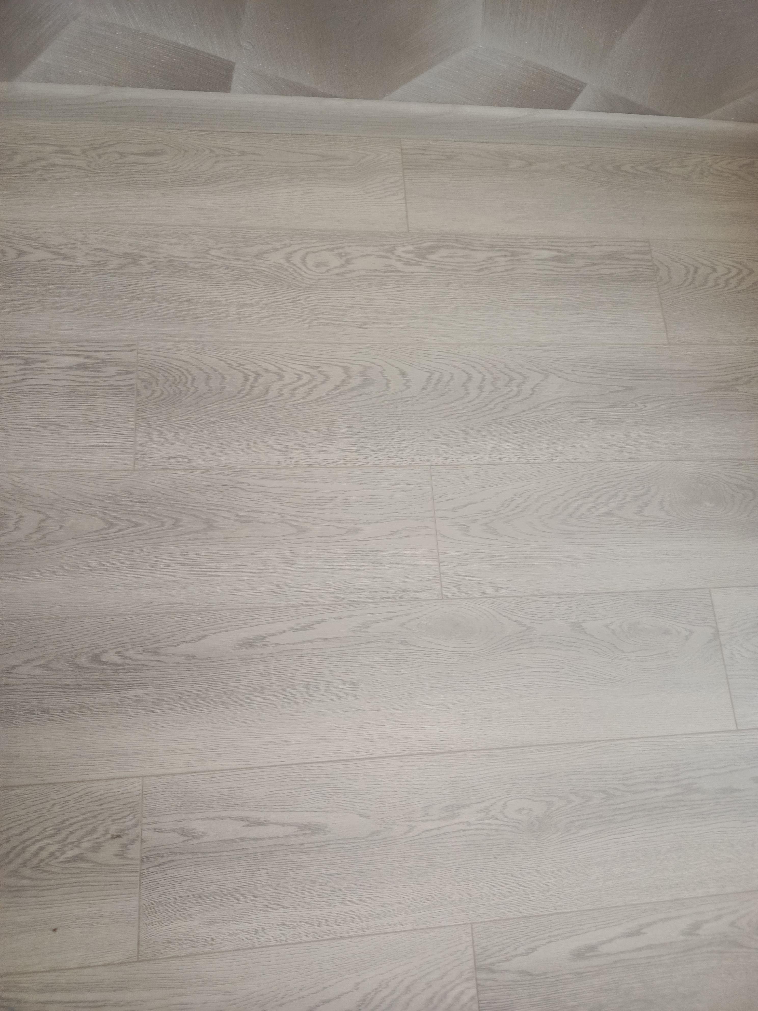 Ламінат Peli Parquet Anatolia 4V white 33/АС5 8 мм (AN901) у реальних умовах використання від користувача Марина.
