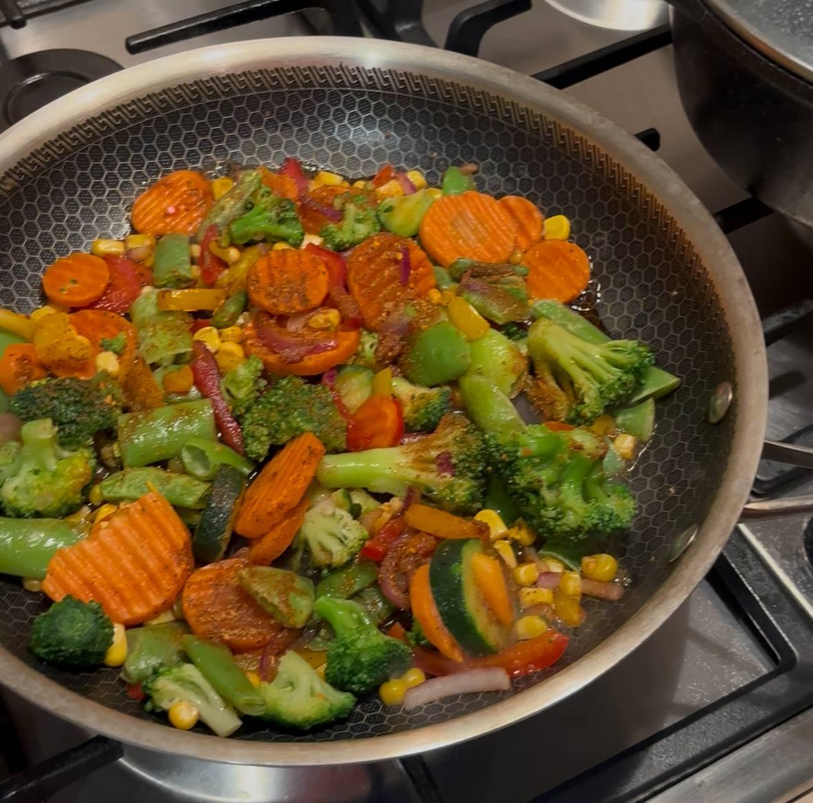 Сковорода Kohen Infinity 30 см KN91663 в реальных условиях использования от пользователя Діана.