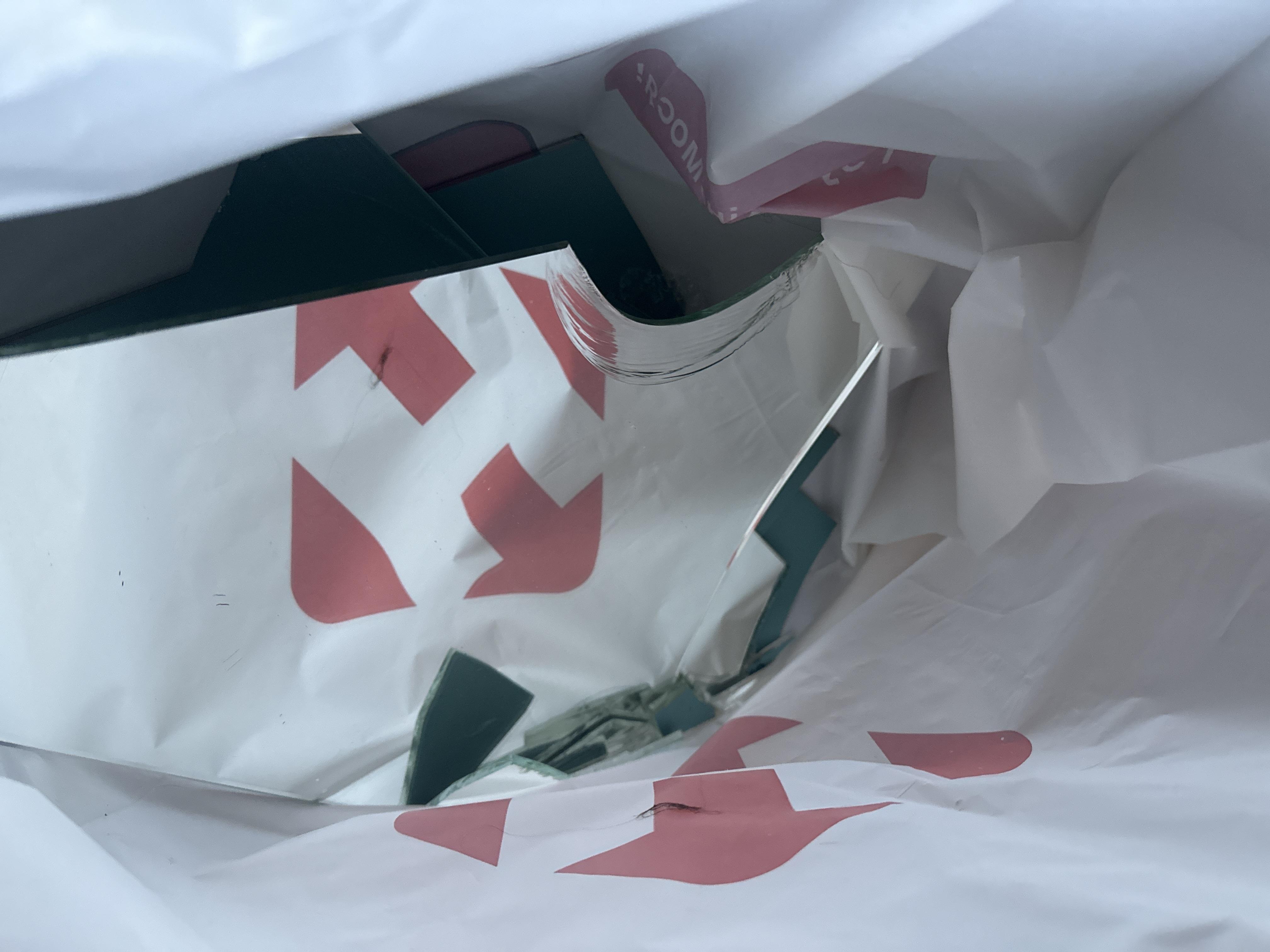 Туалетный столик с подсветкой ТЗ-Лайт Дабл 1600х1200х400 мм Белый в реальных условиях использования от покупателя Юлия.