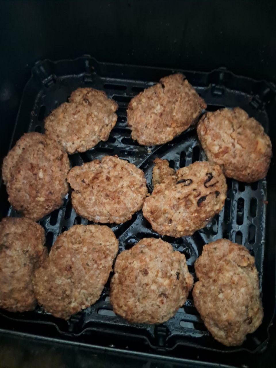 Мультипечь Tefal Easy Fry Silence EY846HE0 в реальных условиях использования от пользователя Марія Королевич.