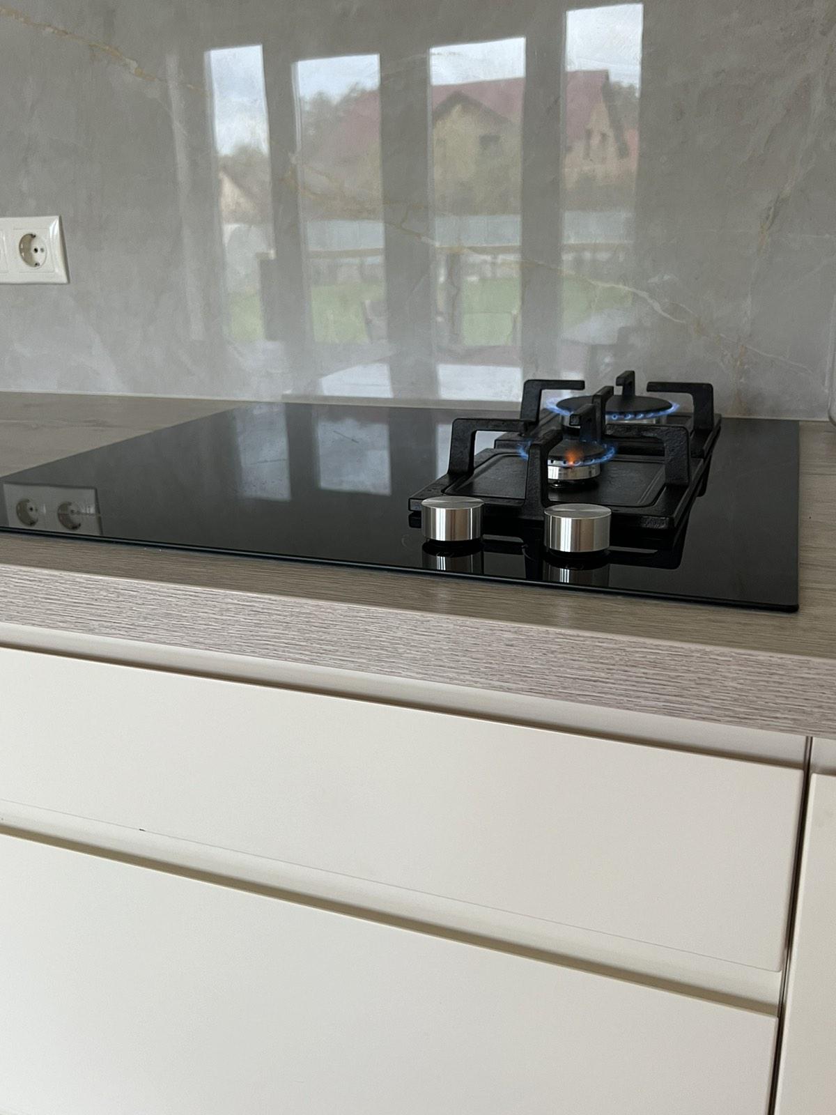 Духовой шкаф Luxor Future 60 BK Colorverglasung в реальных условиях использования от пользователя Марина.