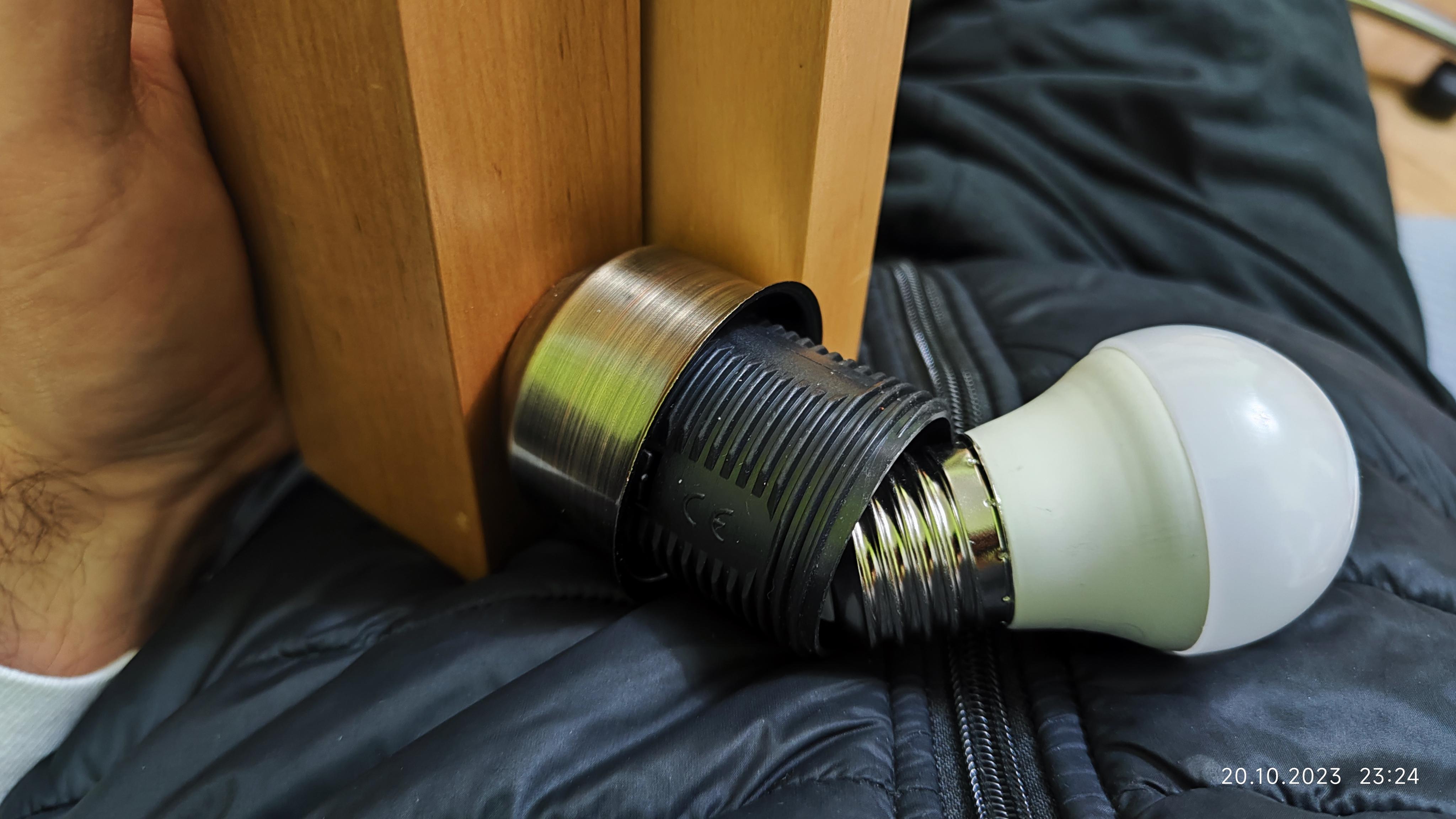 Бра Геотон Крона СТ180-Б1 1x60 Вт E27 дерево светлое 48744 в реальных условиях использования от пользователя Роман.