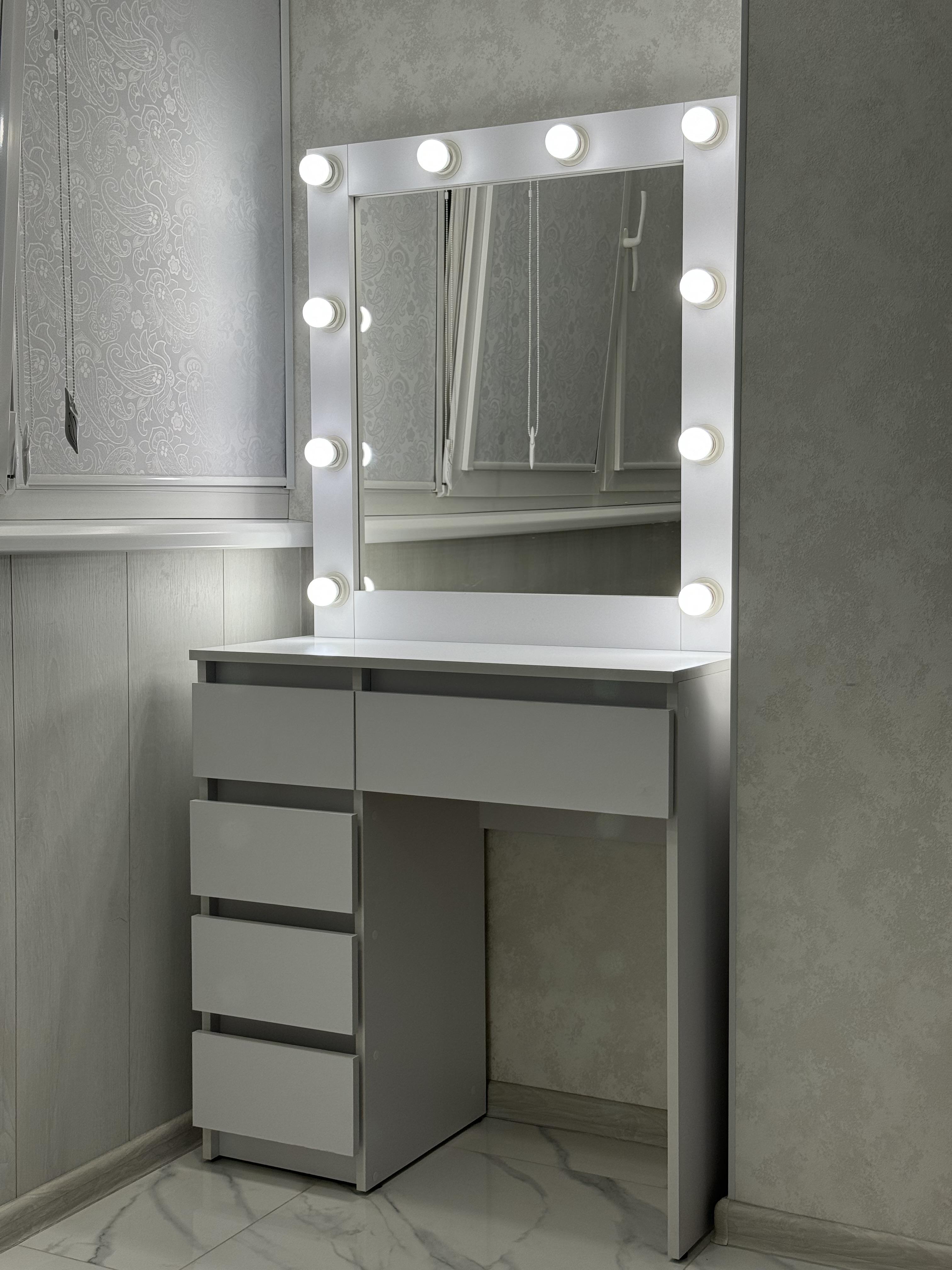 Фото: Туалетний столик із дзеркалом і тумбою Білий (MS615), надіслане покупцем Діана Туалетний столик із дзеркалом і тумбою Білий (MS615) у реальних умовах використання від покупця Діана.