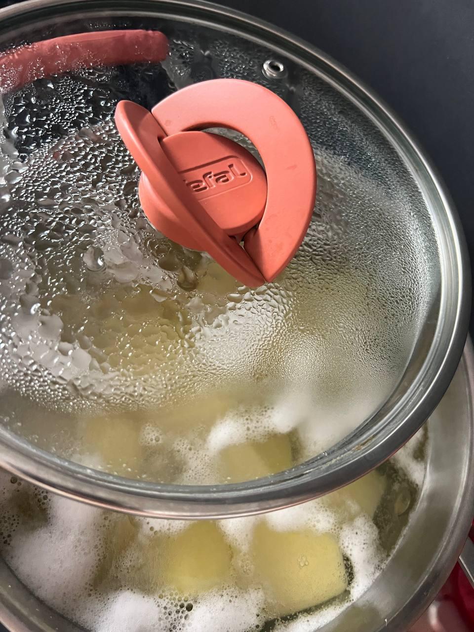 Набір посуду Tefal 6 предметів Opti'Space G720S674 у реальних умовах використання від користувача Олеся Мидзій.