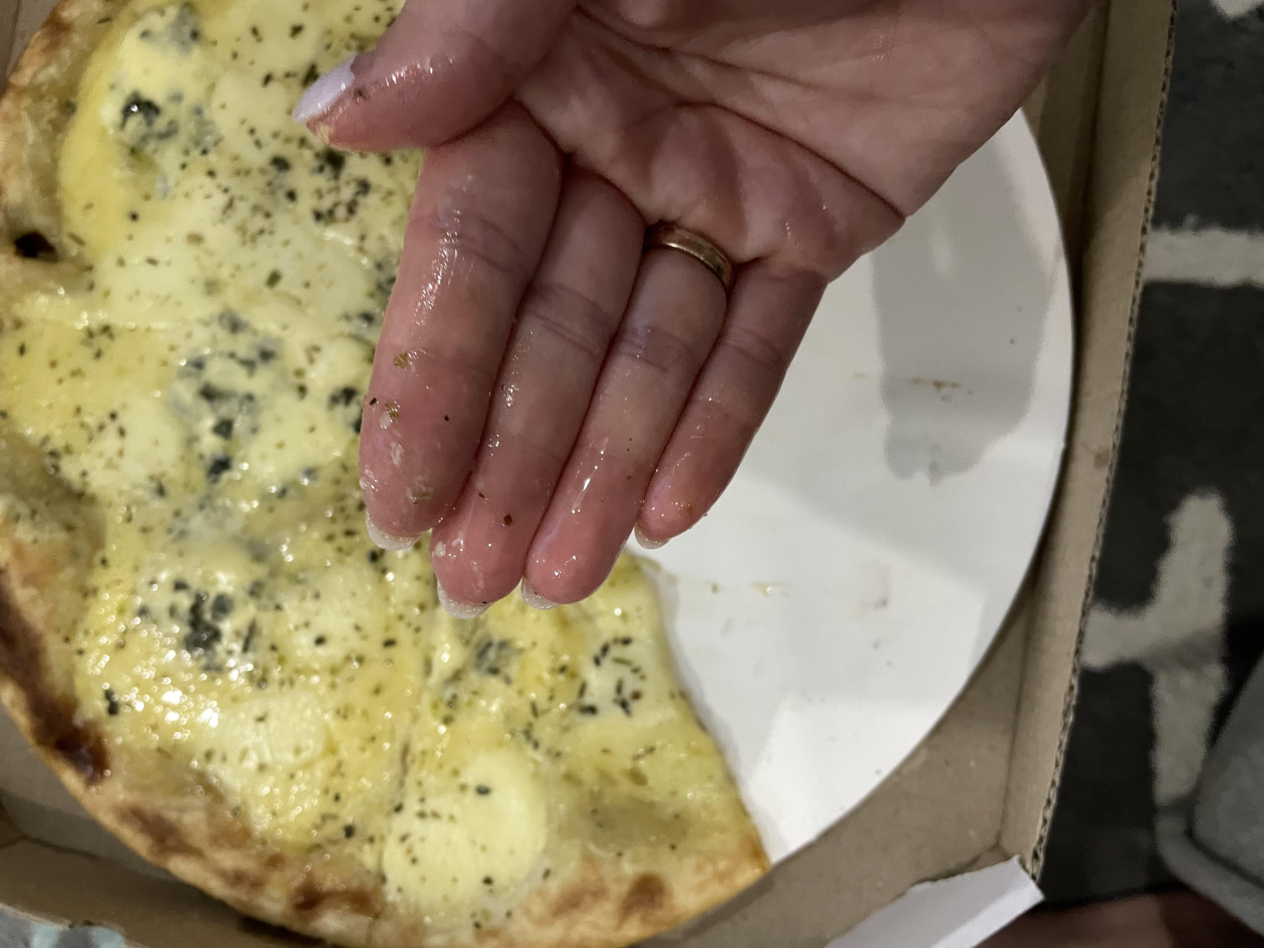 Пицца Сырный микс 480 г в реальных условиях использования от пользователя Олена.