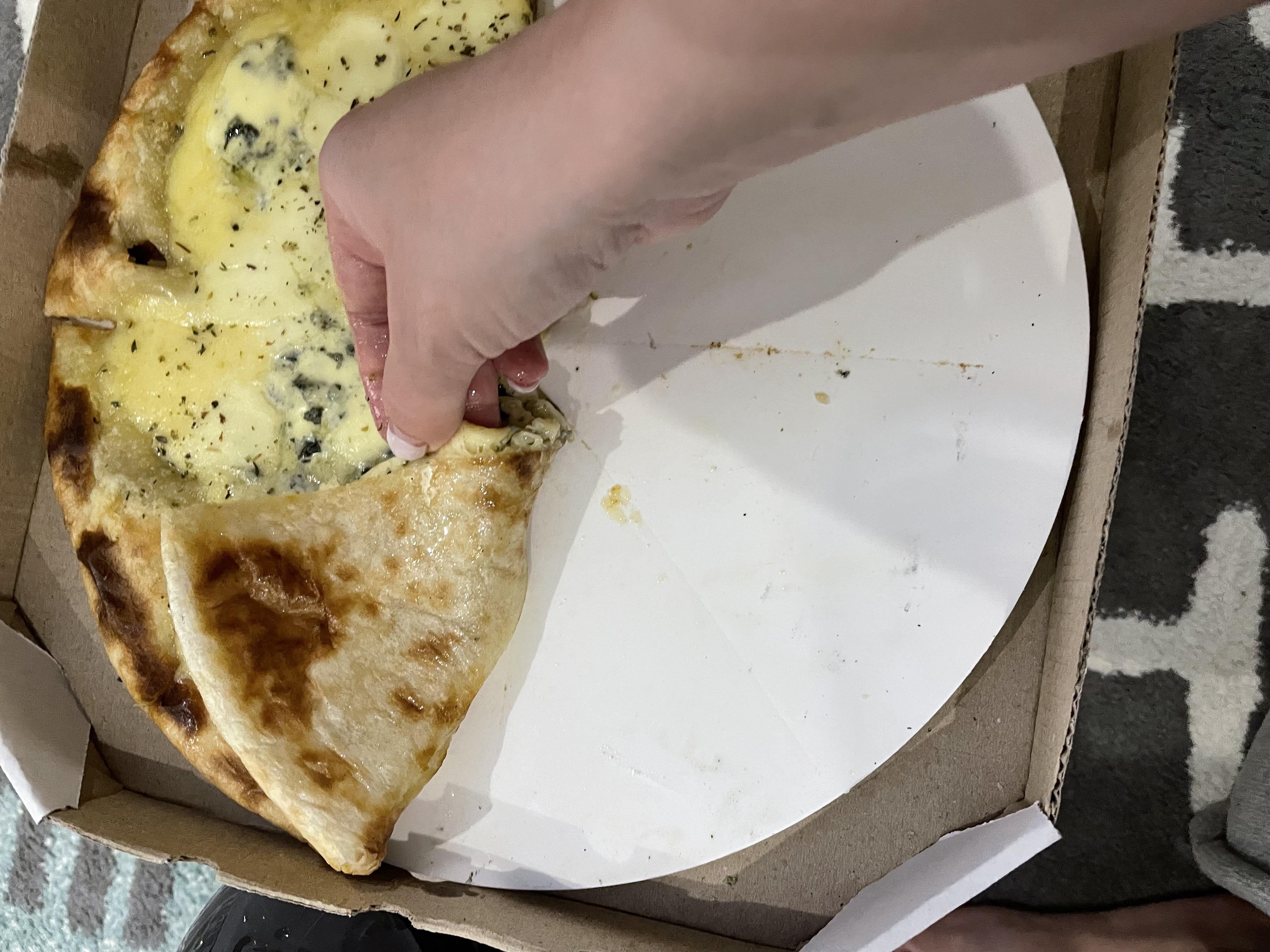 Пицца Сырный микс 480 г в реальных условиях использования от пользователя Олена.