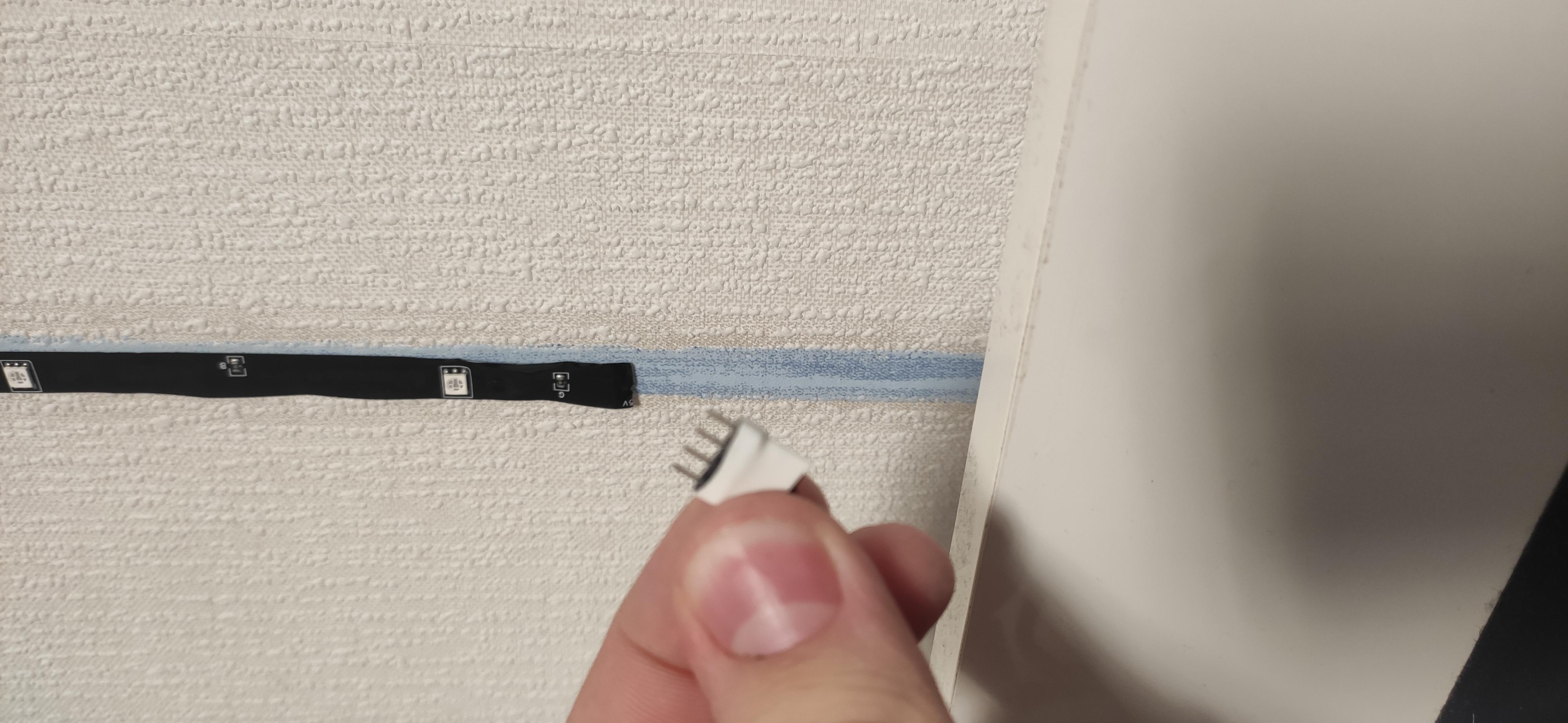 Світлодіодна стрічка з пультом та керування з телефону USB RGB 5 м (RGB5050) у реальних умовах використання від покупця Тимофій.