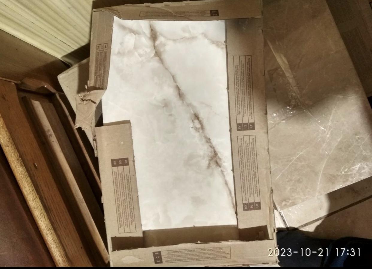 Плитка Golden Tile Storyx beige SX1051 25х40 см у реальних умовах використання від користувача Панченко.