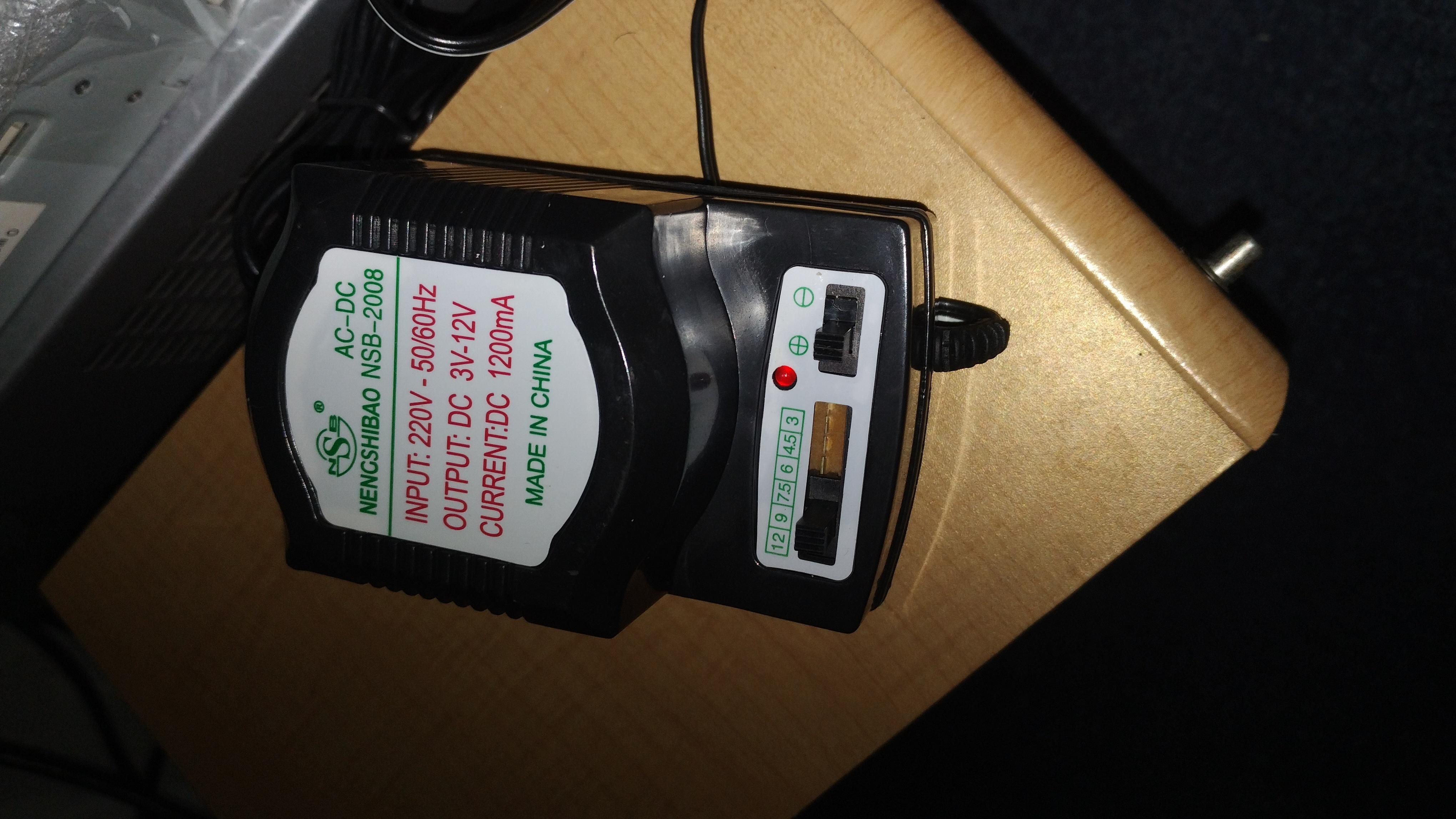 Фото: Блок живлення трансформаторний UKC NENGSHIBAO NSB-2008 3–12 В 1200 мА (2603722754), надіслане покупцем андрей Блок живлення трансформаторний UKC NENGSHIBAO NSB-2008 3–12 В 1200 мА (2603722754) у реальних умовах використання від покупця андрей.